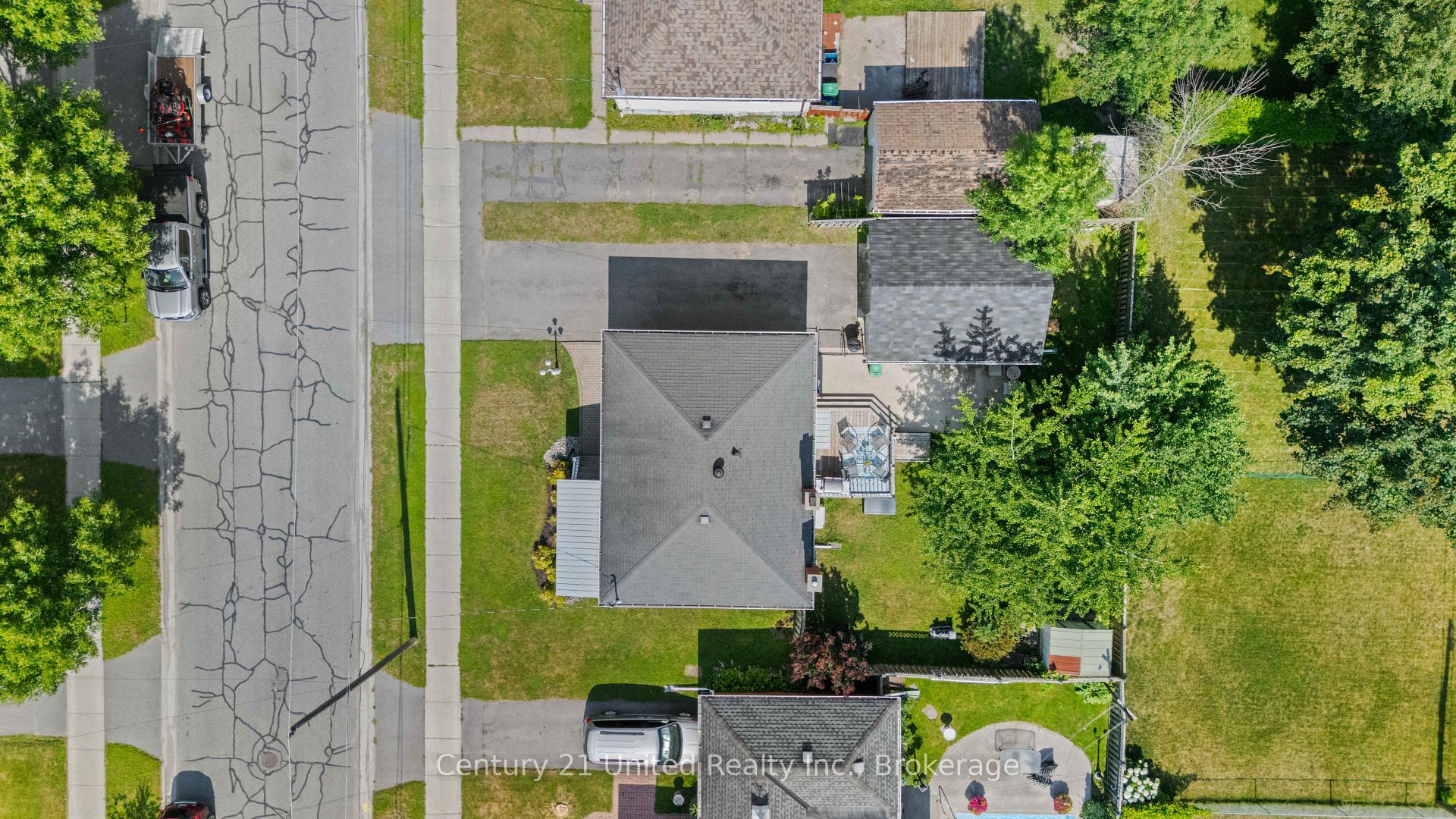 Photo 25 of 525 Howden Street, Peterborough, Otonabee Ward 1 — HOMEH
