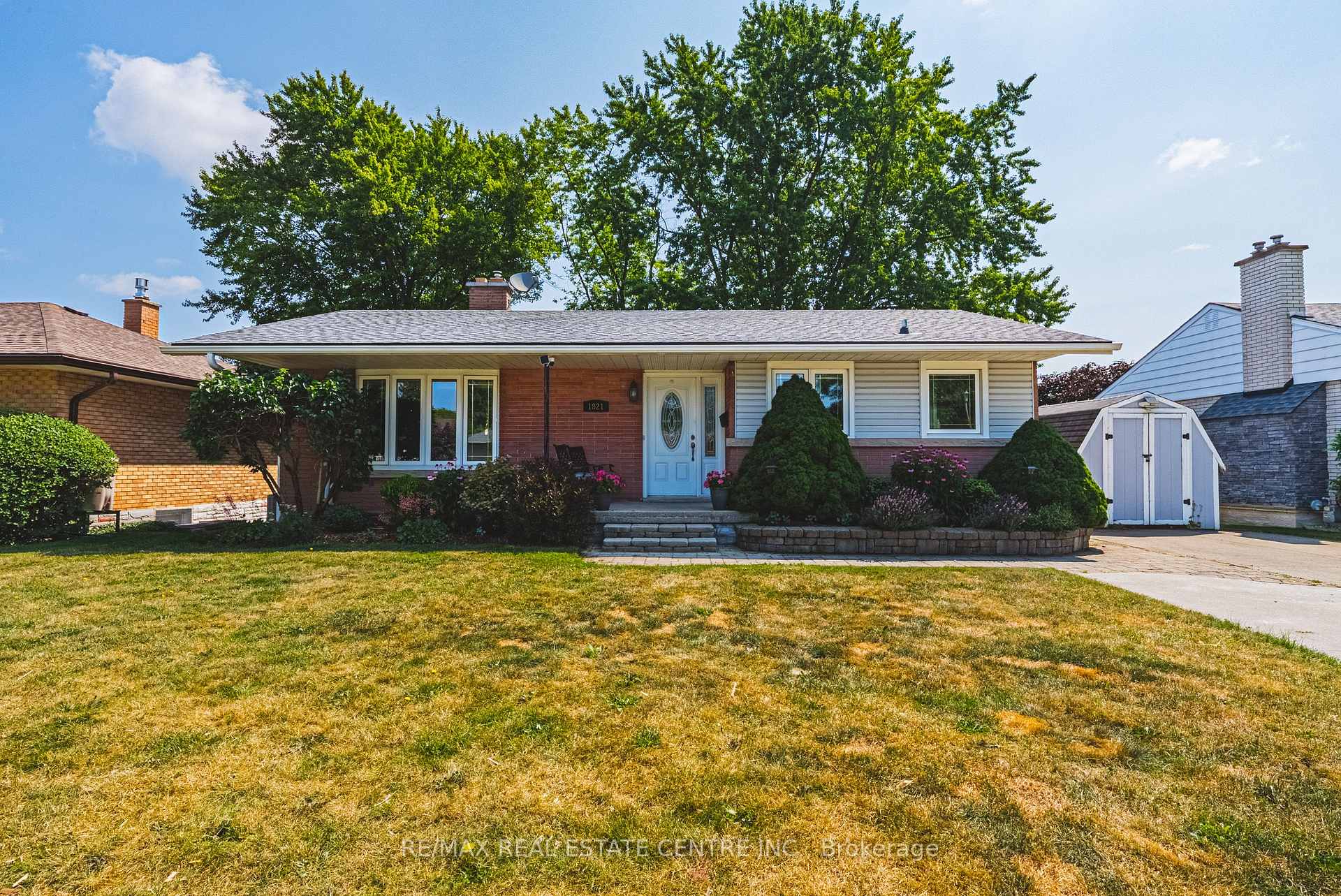 Photo 1 of 1821 Biscayne Drive, Cambridge, Galt City Centre — HOMEH