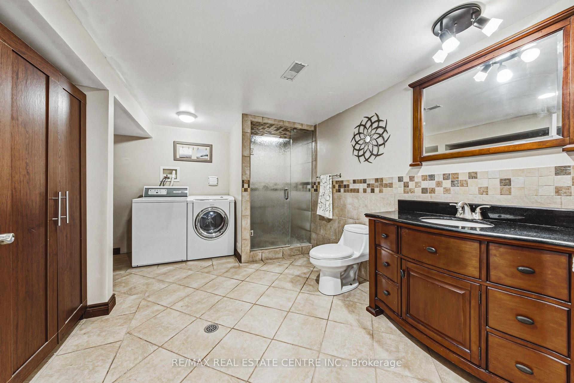 Photo 22 of 1821 Biscayne Drive, Cambridge, Galt City Centre — HOMEH