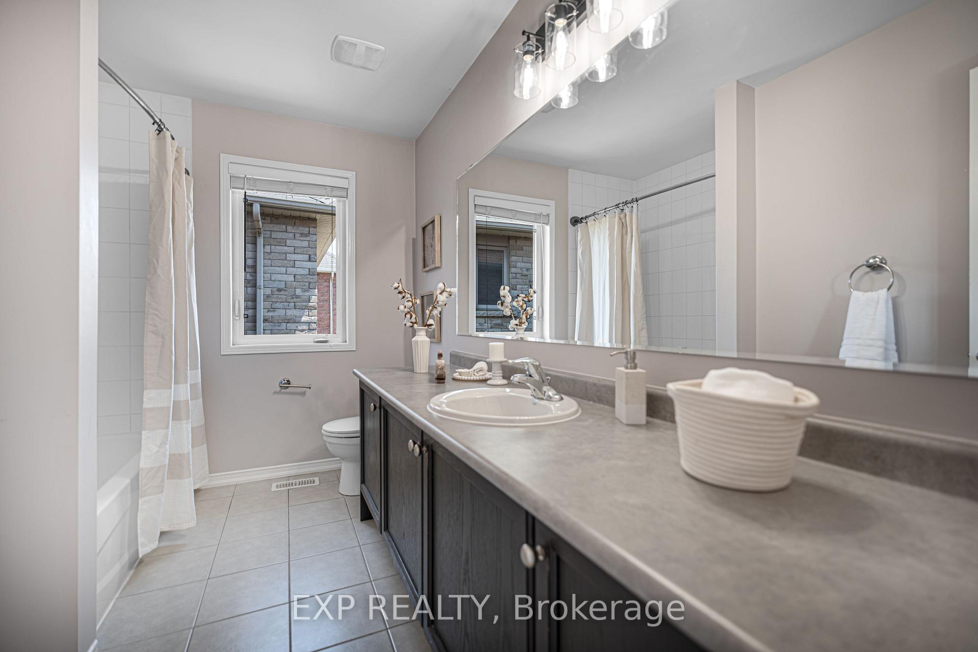 Photo 29 of 10 Kinrade Crescent, Ajax, Central East — HOMEH