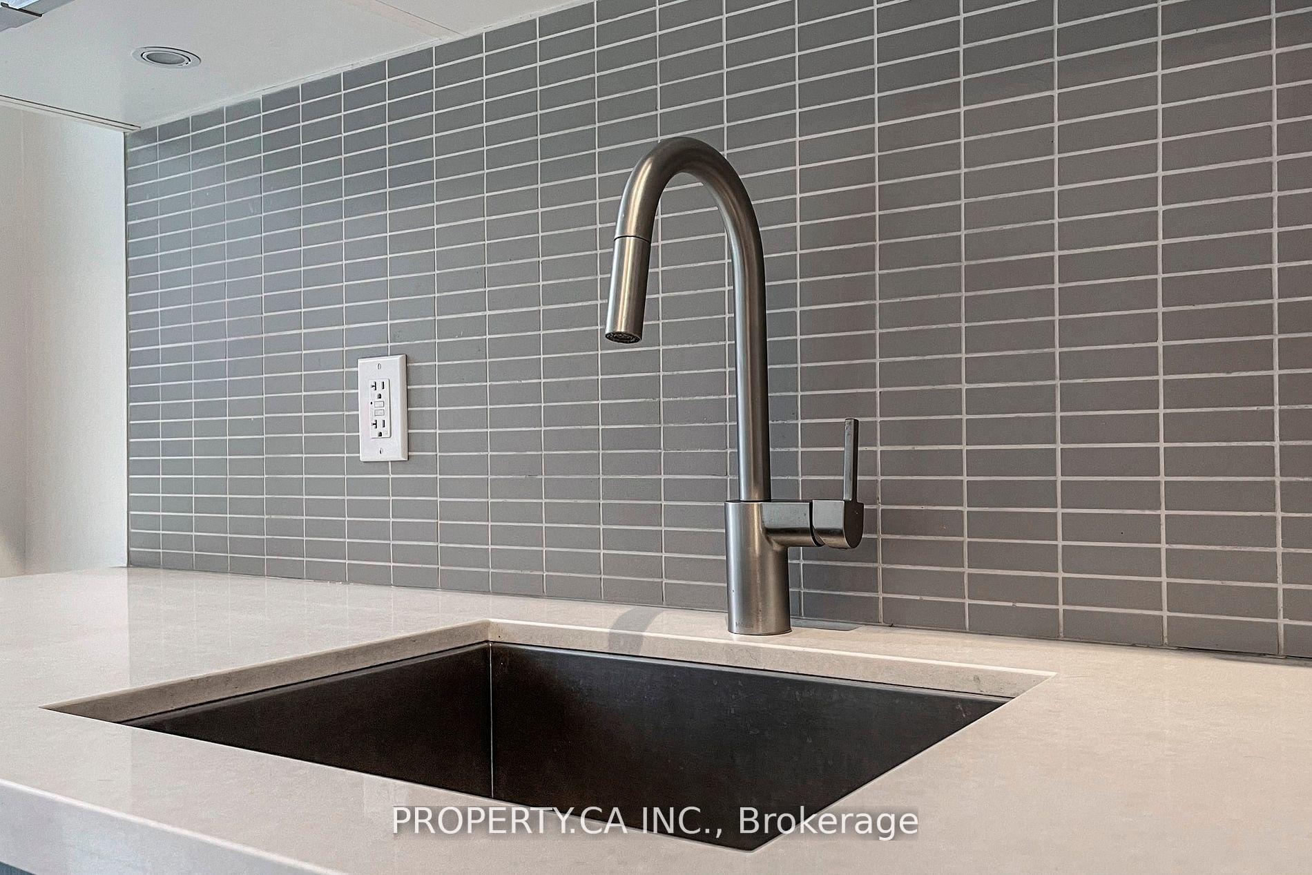 Photo 8 of Unit 710, 8 Mercer Street, Toronto, Waterfront Communities — HOMEH