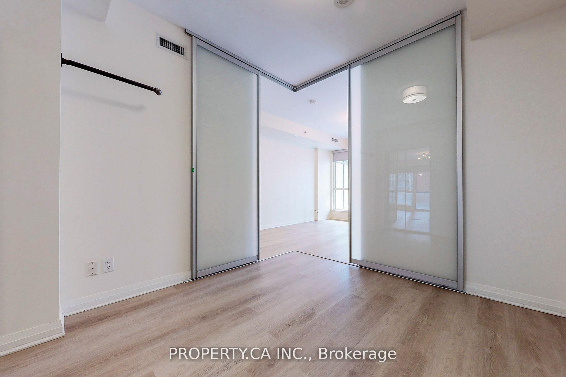 Photo 9 of Unit 710, 8 Mercer Street, Toronto, Waterfront Communities — HOMEH