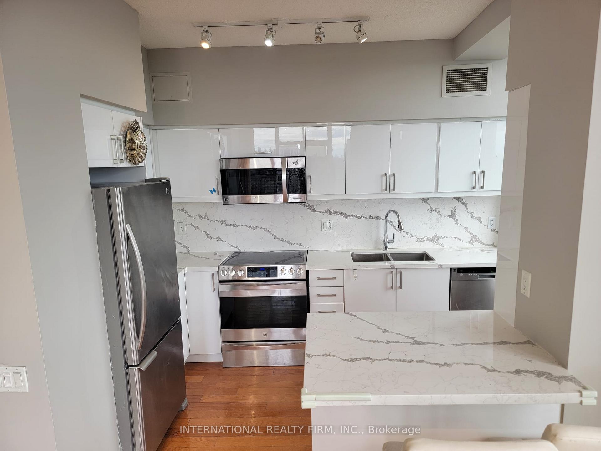 Photo 9 of Unit 3202, 33 Sheppard Avenue E, North York, Willowdale East — HOMEH