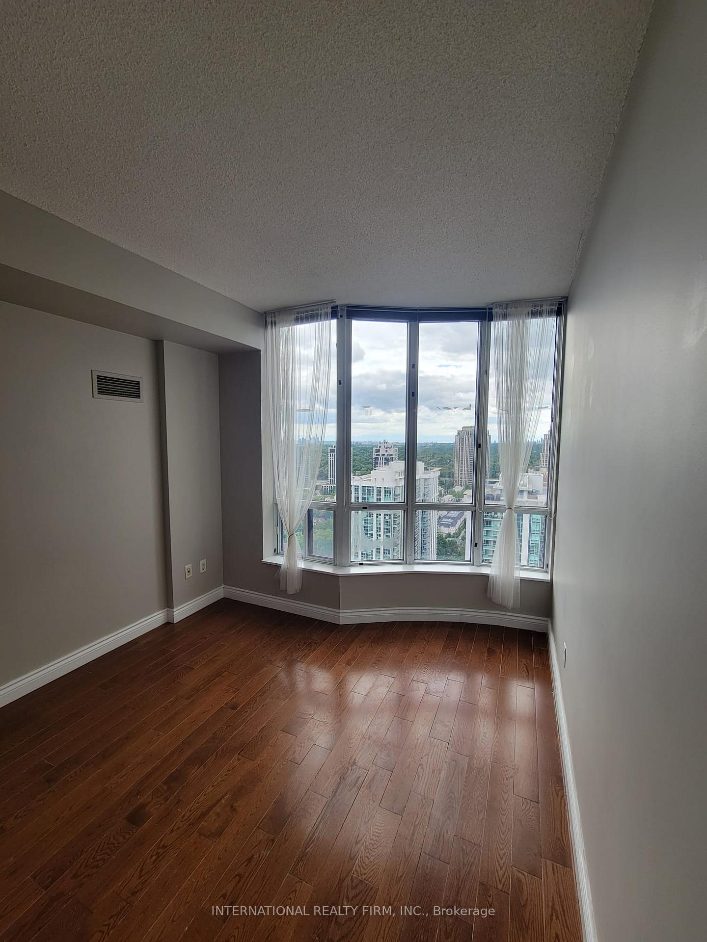 Photo 10 of Unit 3202, 33 Sheppard Avenue E, North York, Willowdale East — HOMEH