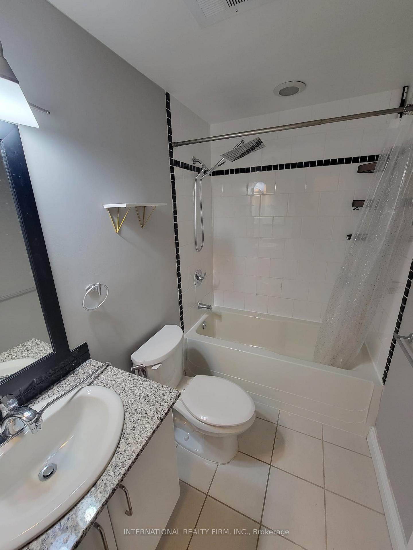 Photo 12 of Unit 3202, 33 Sheppard Avenue E, North York, Willowdale East — HOMEH