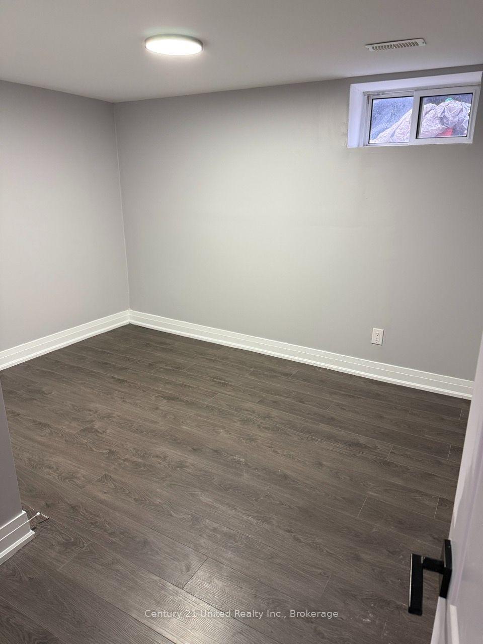Photo 5 of Unit A, 668 Frank Street, Peterborough, Otonabee Ward 1 — HOMEH