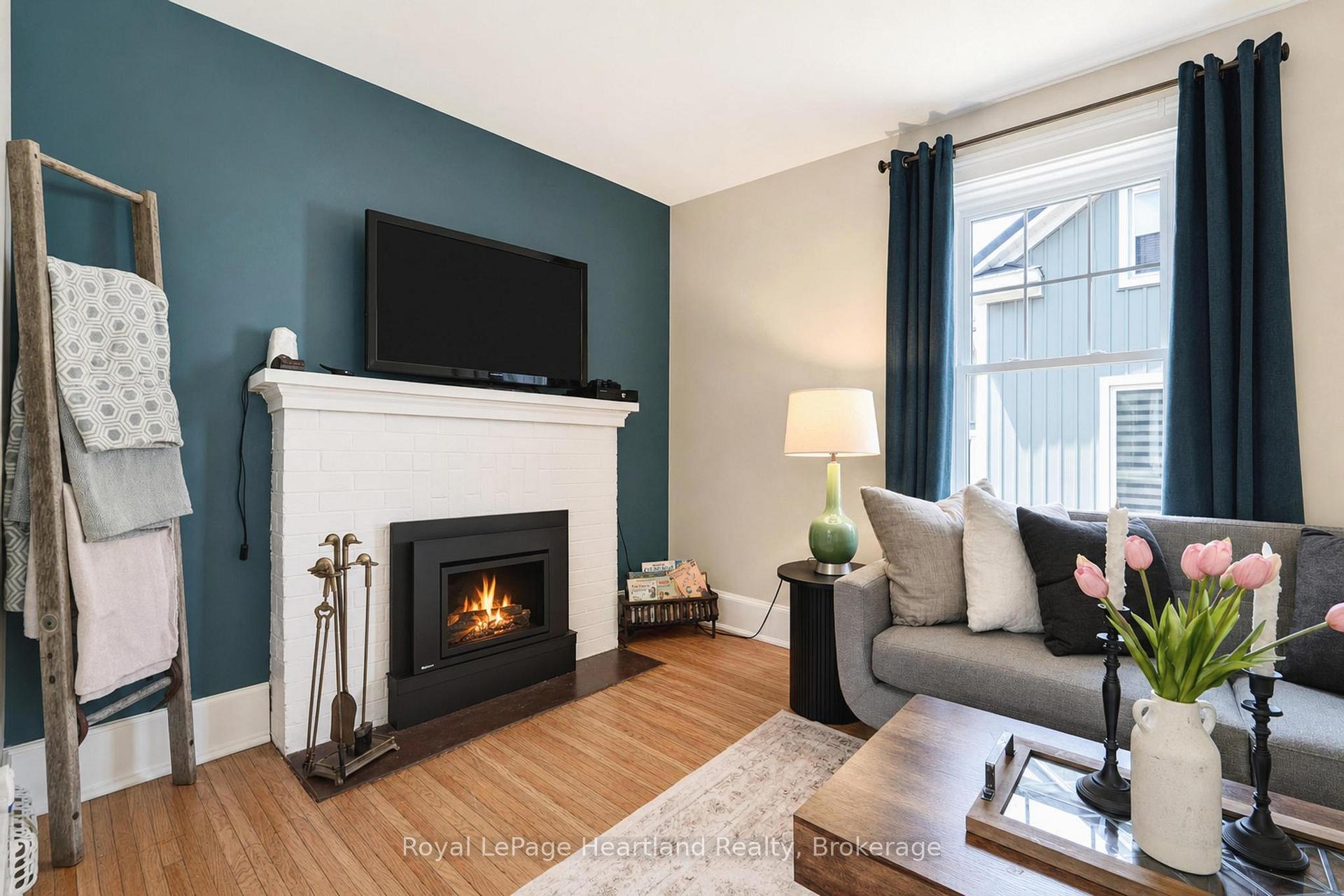 Photo 12 of 114 Elgin Avenue E, Goderich, Goderich (Town) — HOMEH