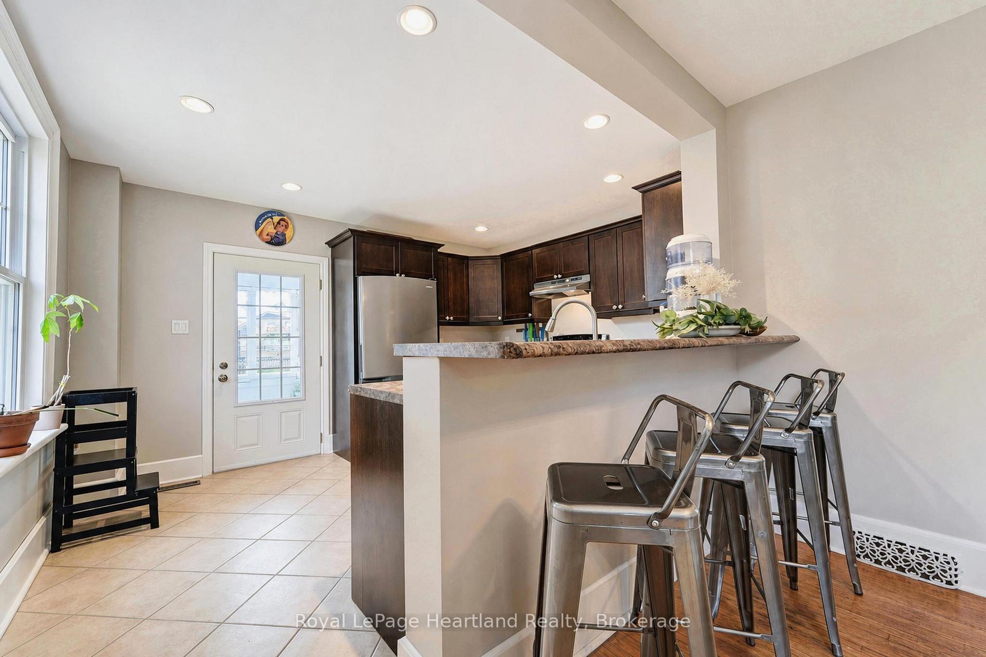 Photo 16 of 114 Elgin Avenue E, Goderich, Goderich (Town) — HOMEH