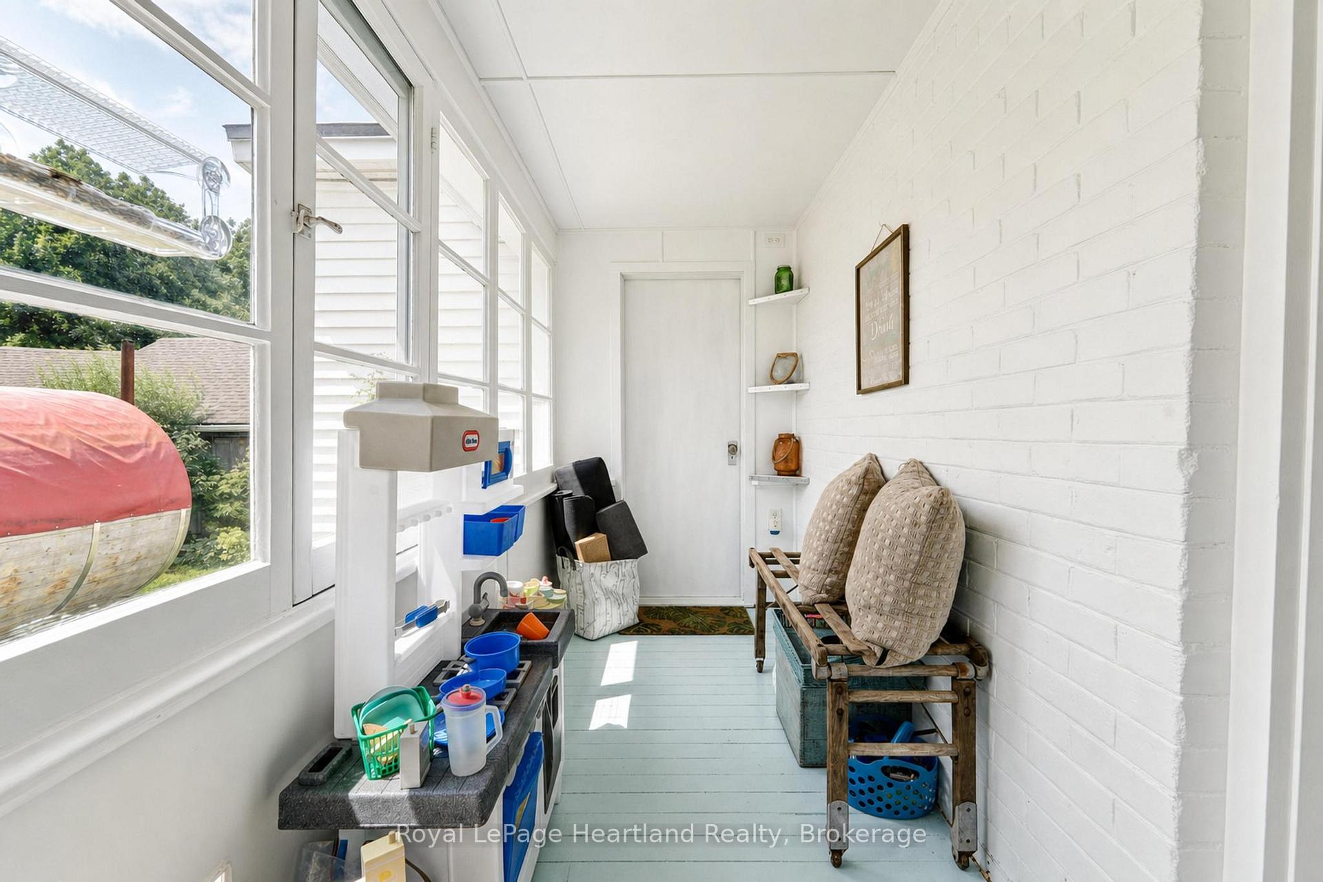 Photo 20 of 114 Elgin Avenue E, Goderich, Goderich (Town) — HOMEH