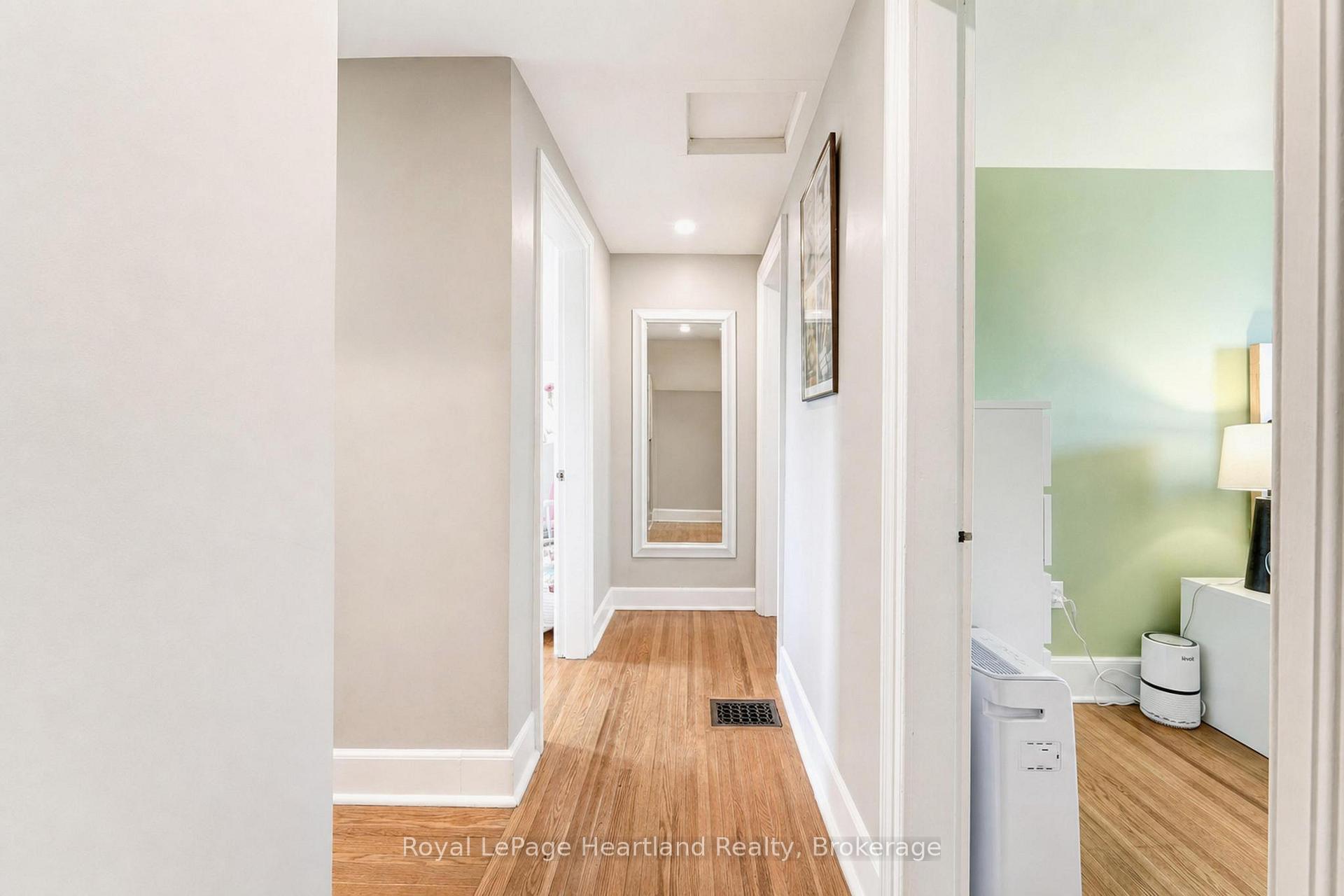 Photo 22 of 114 Elgin Avenue E, Goderich, Goderich (Town) — HOMEH