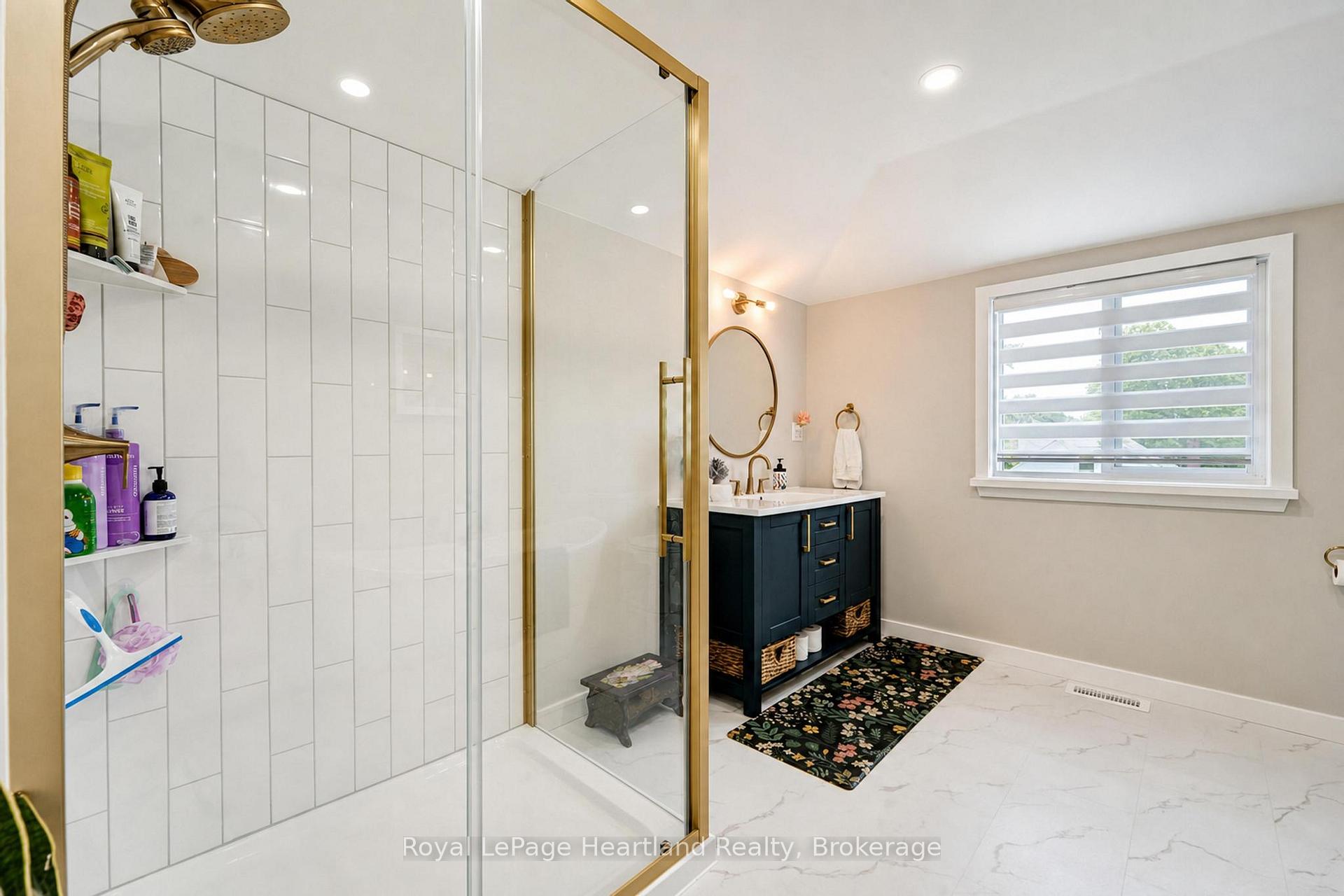 Photo 28 of 114 Elgin Avenue E, Goderich, Goderich (Town) — HOMEH