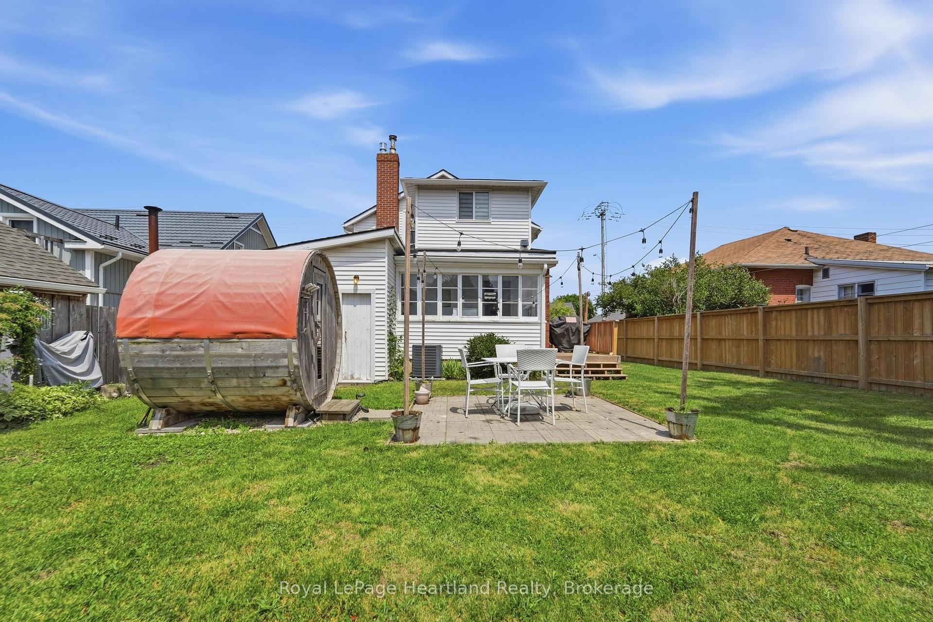 Photo 37 of 114 Elgin Avenue E, Goderich, Goderich (Town) — HOMEH