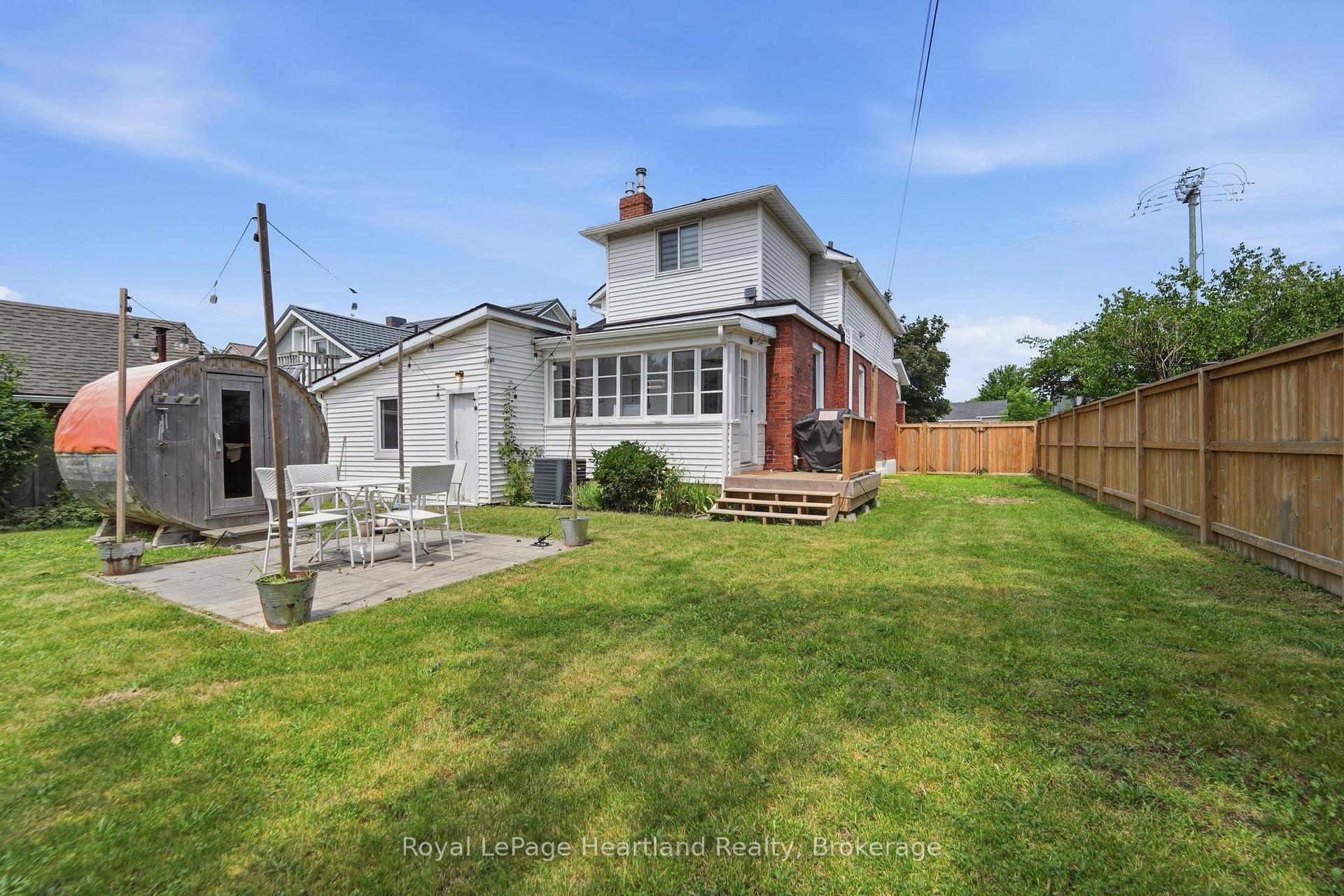 Photo 38 of 114 Elgin Avenue E, Goderich, Goderich (Town) — HOMEH
