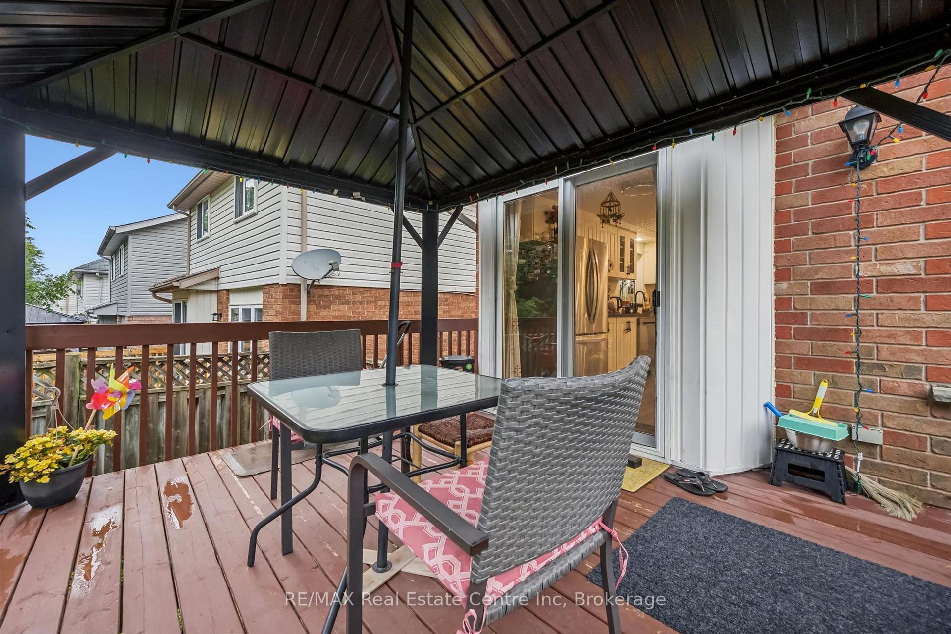 Photo 30 of 425 Exmoor Street, Waterloo, Bridgeport — HOMEH