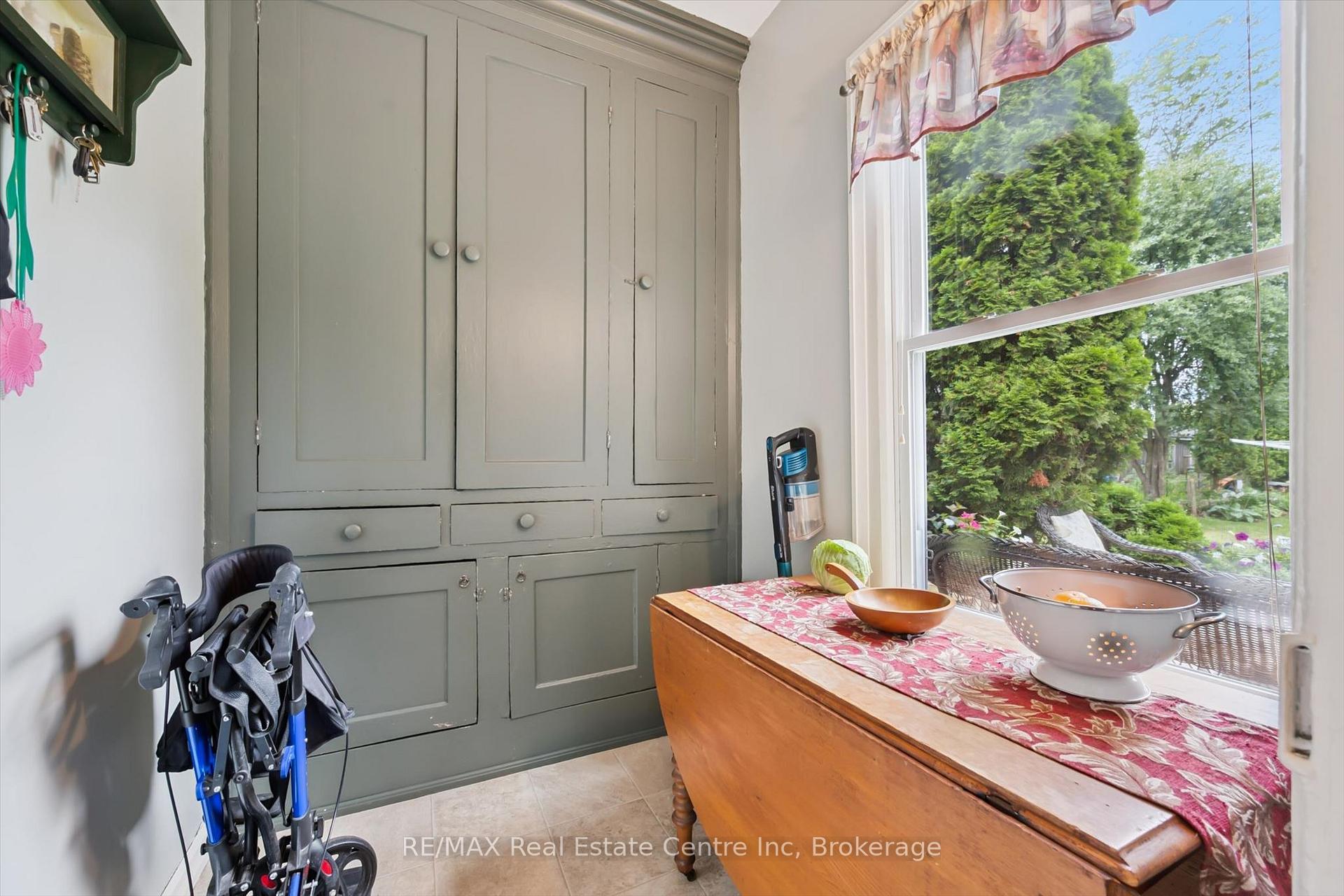 Photo 13 of 25 Badenoch Street, Puslinch, Morriston — HOMEH