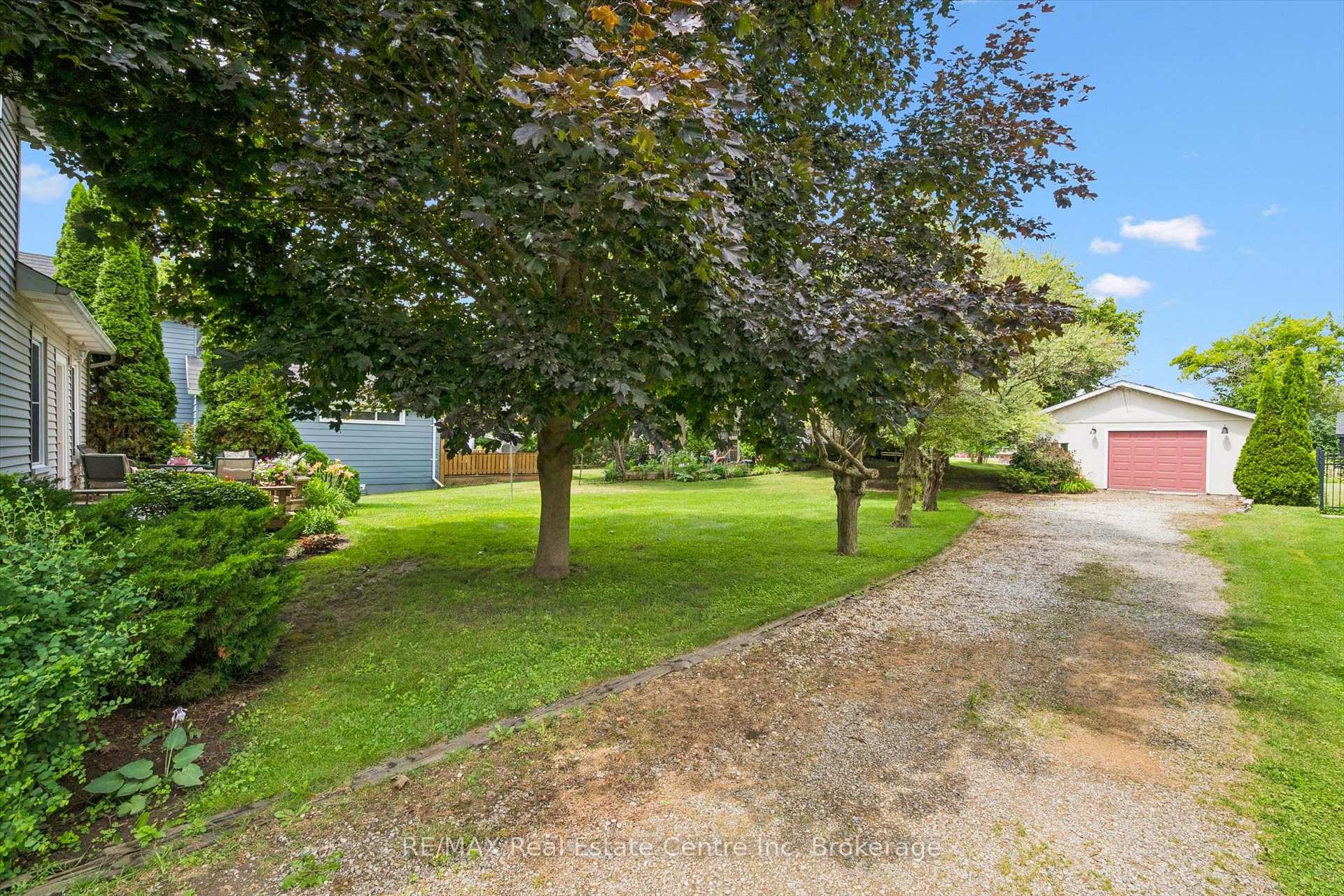 Photo 32 of 25 Badenoch Street, Puslinch, Morriston — HOMEH