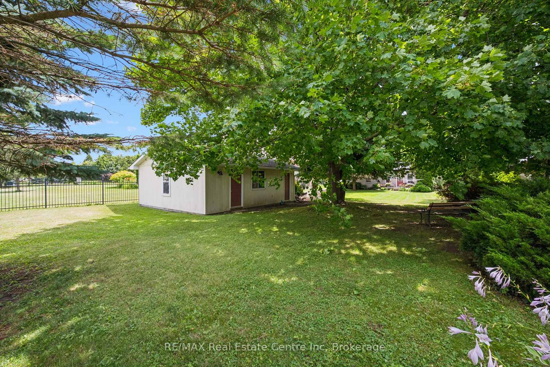 Photo 35 of 25 Badenoch Street, Puslinch, Morriston — HOMEH