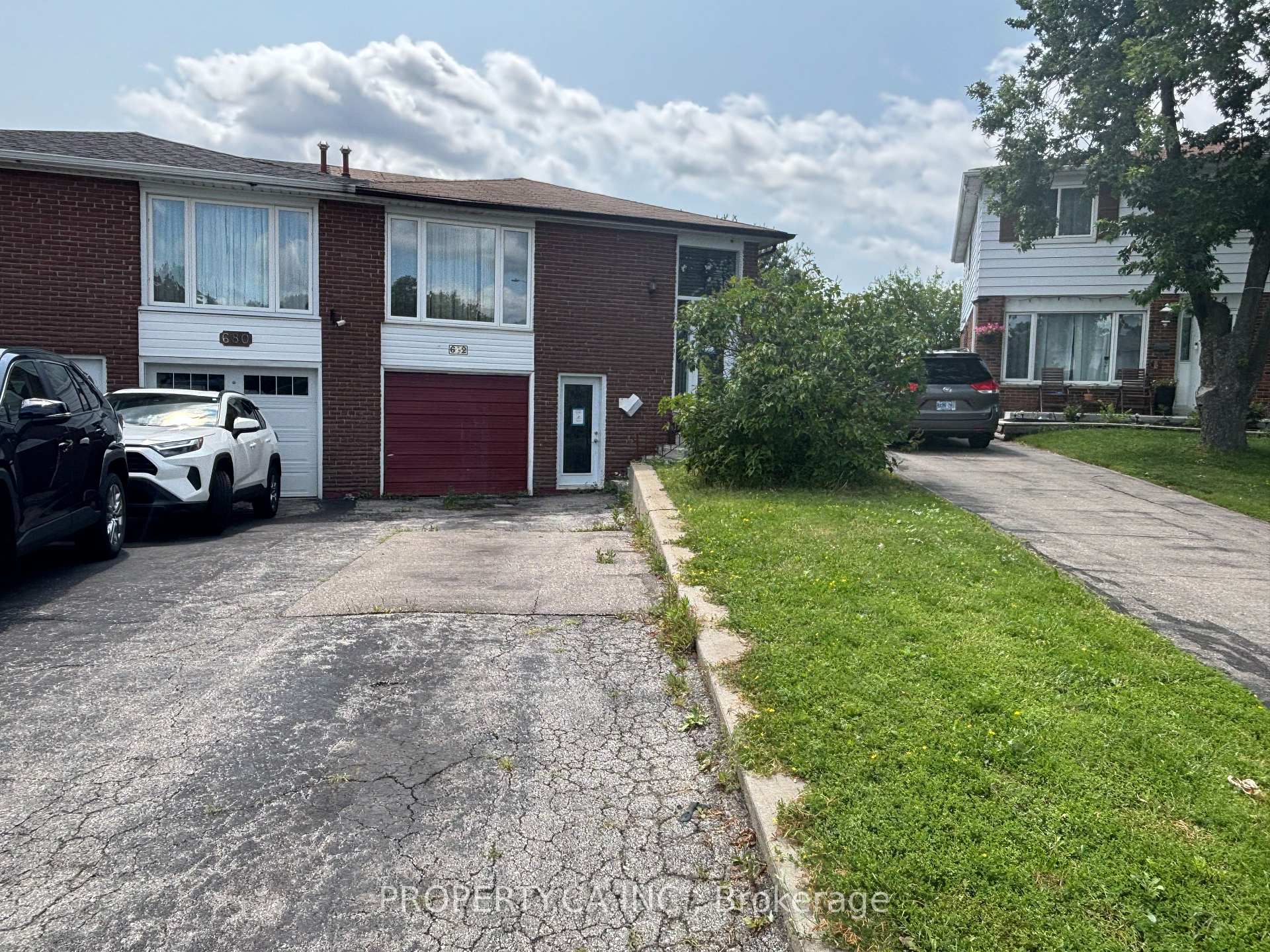 Photo 2 of 682 Eaglemount Crescent, Mississauga, Erindale — HOMEH