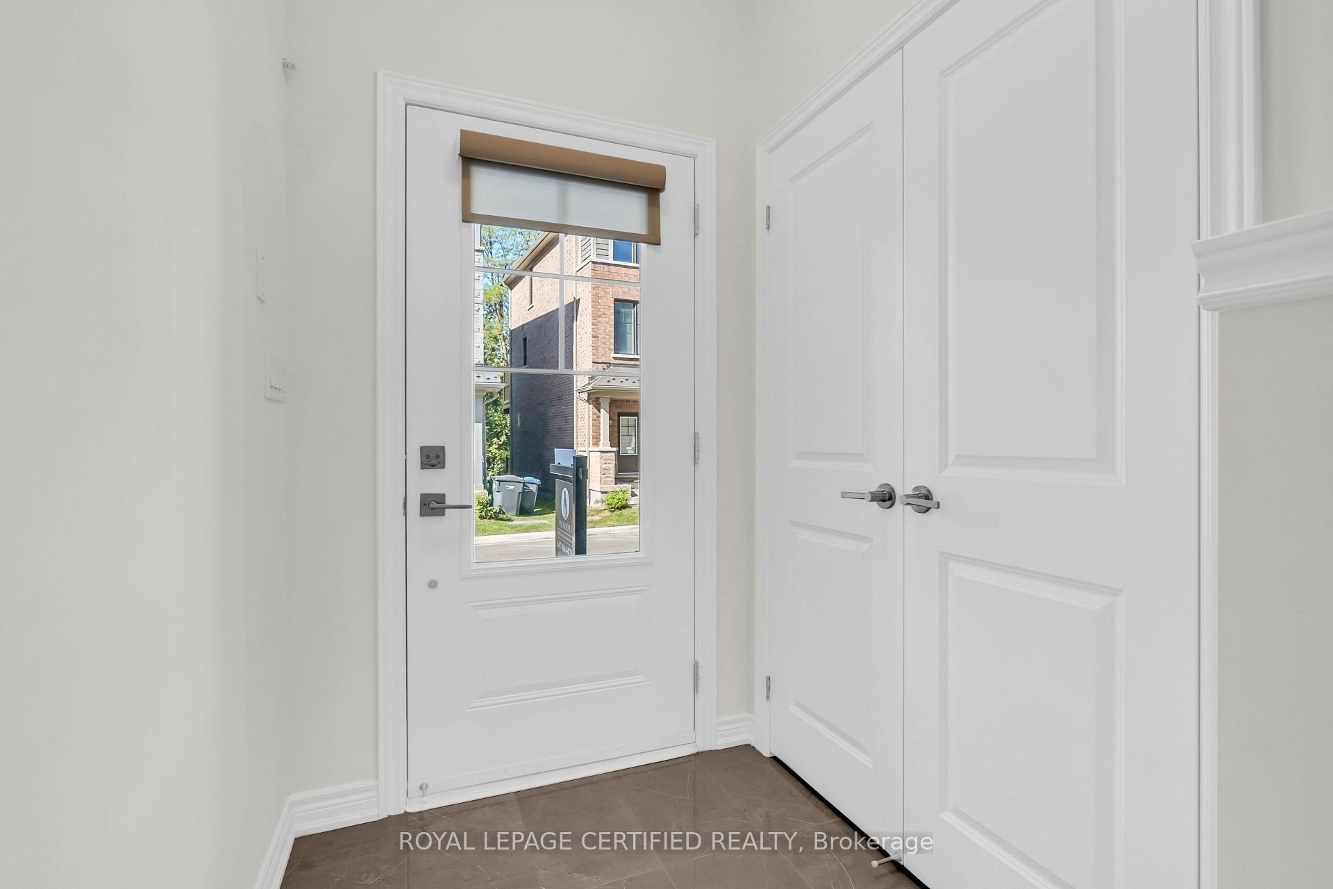 Photo 6 of 45 Folcroft Street, Brampton, Credit Valley — HOMEH