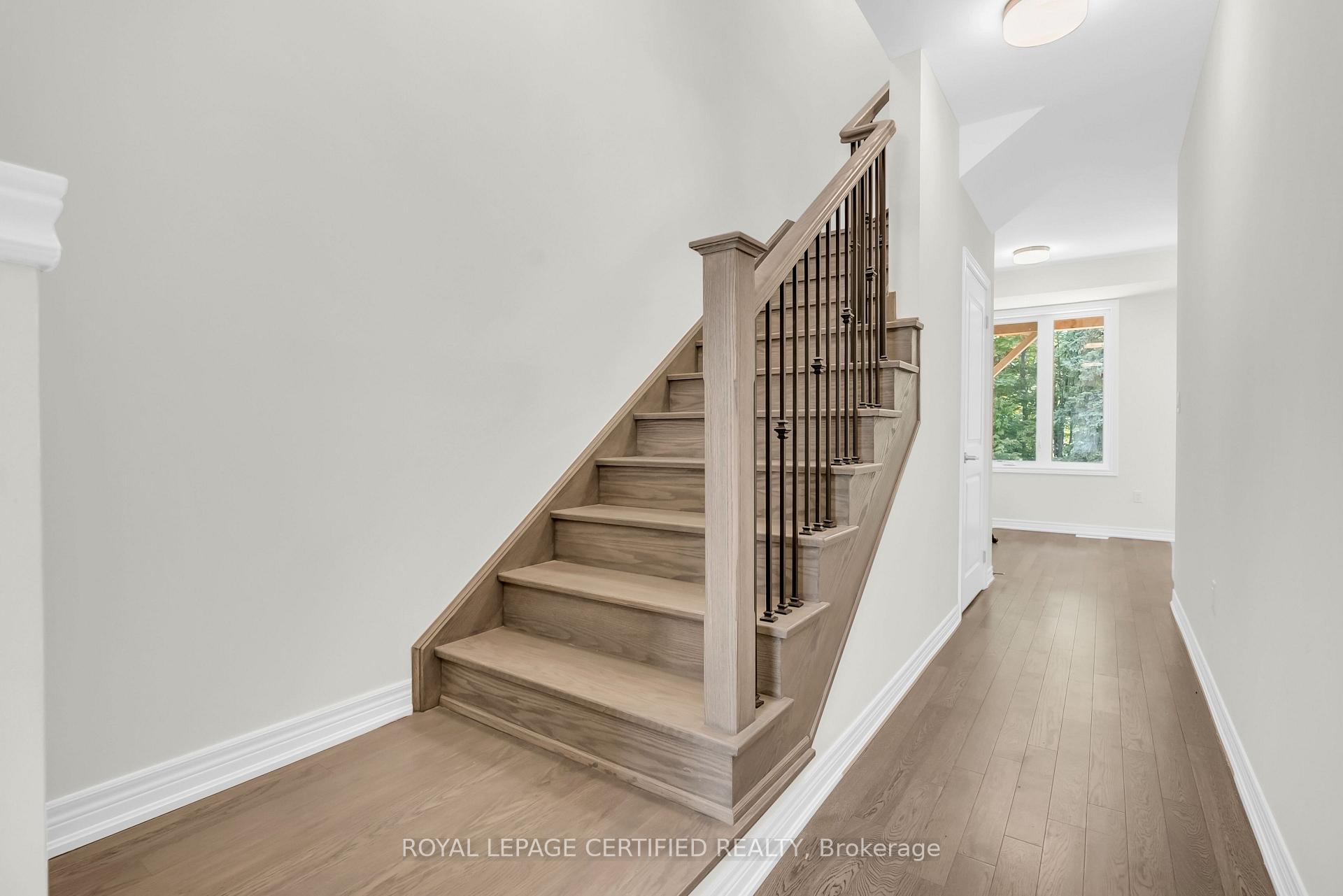Photo 7 of 45 Folcroft Street, Brampton, Credit Valley — HOMEH