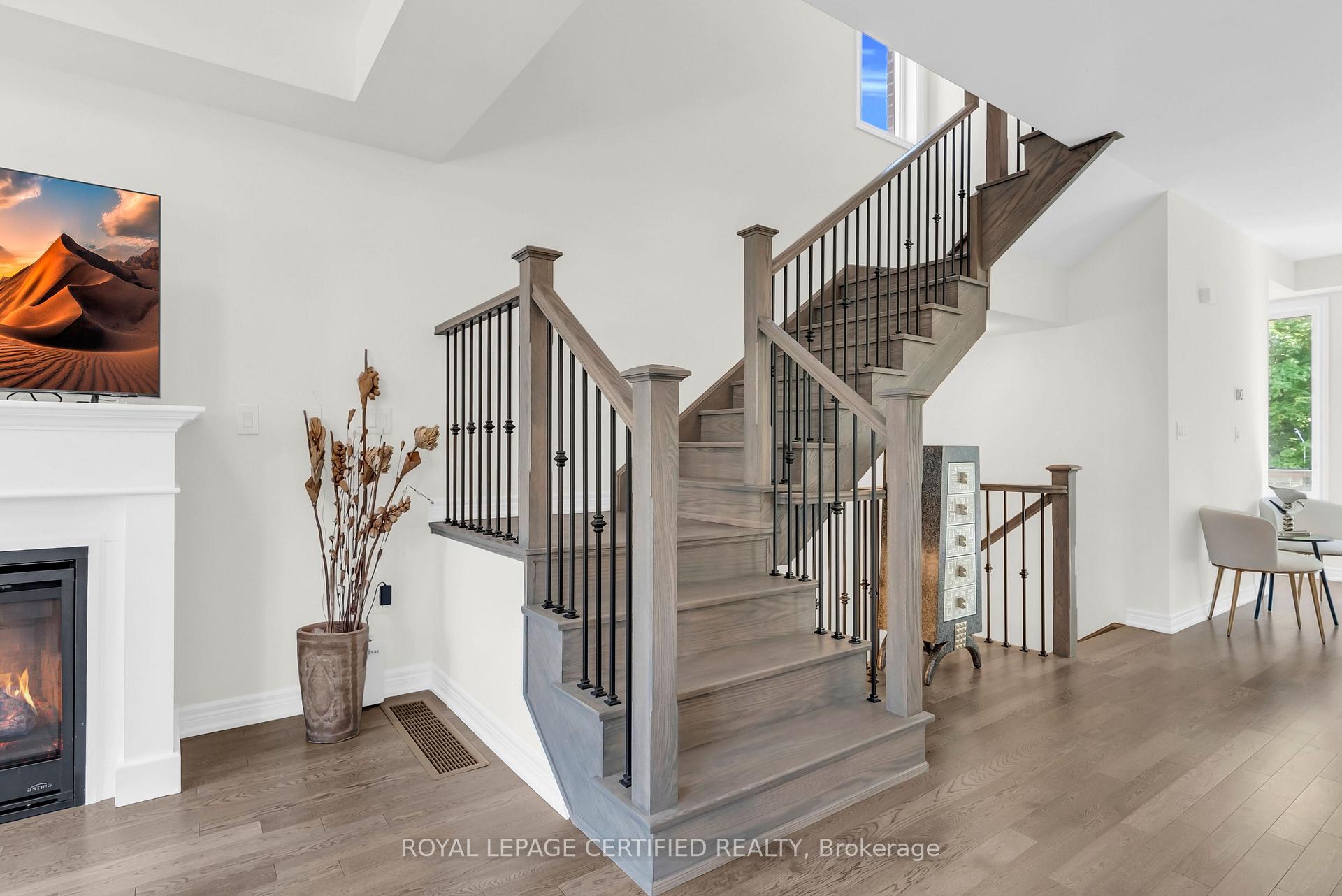 Photo 22 of 45 Folcroft Street, Brampton, Credit Valley — HOMEH