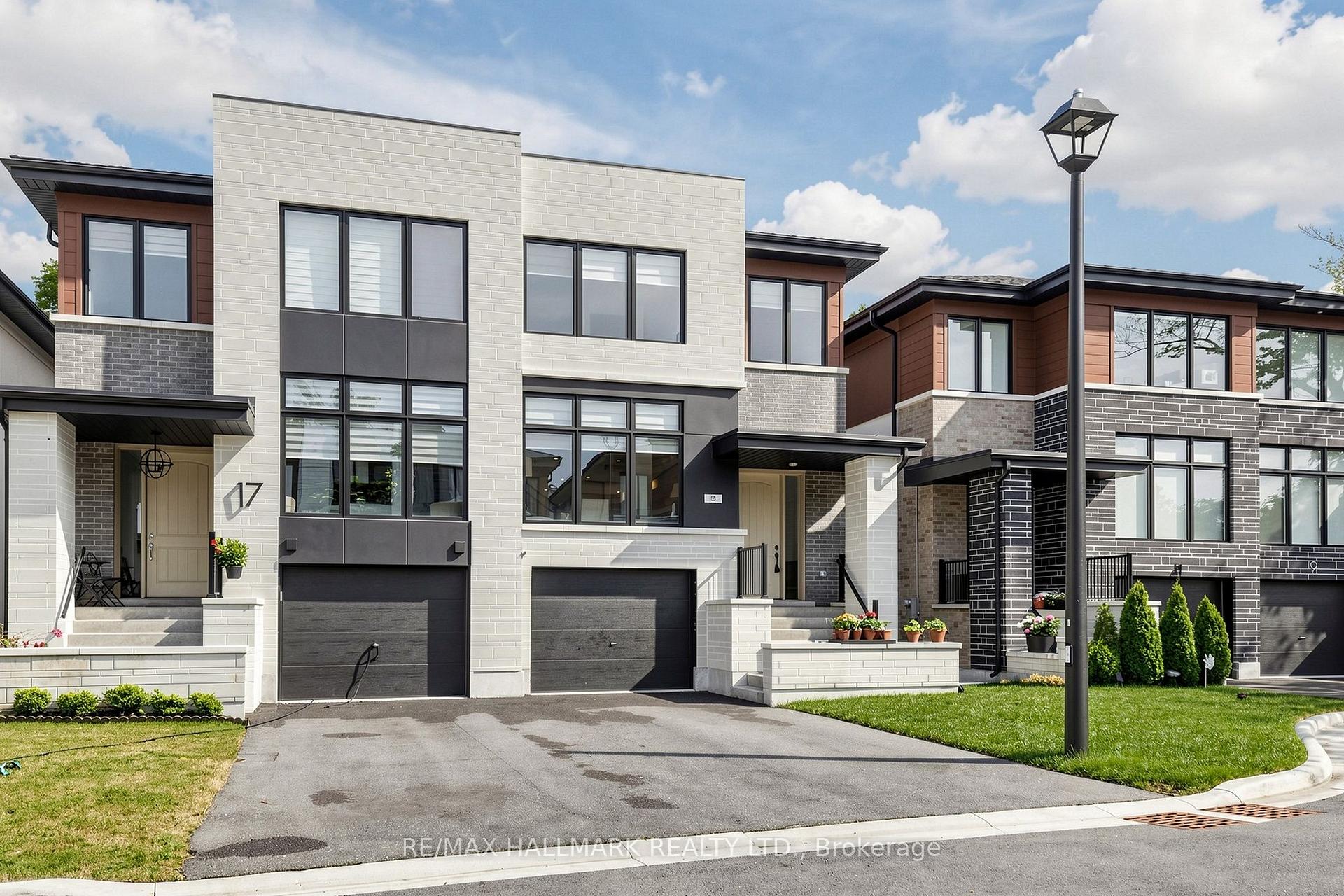 Photo 6 of 15 Direzze Court, Richmond Hill, Mill Pond — HOMEH