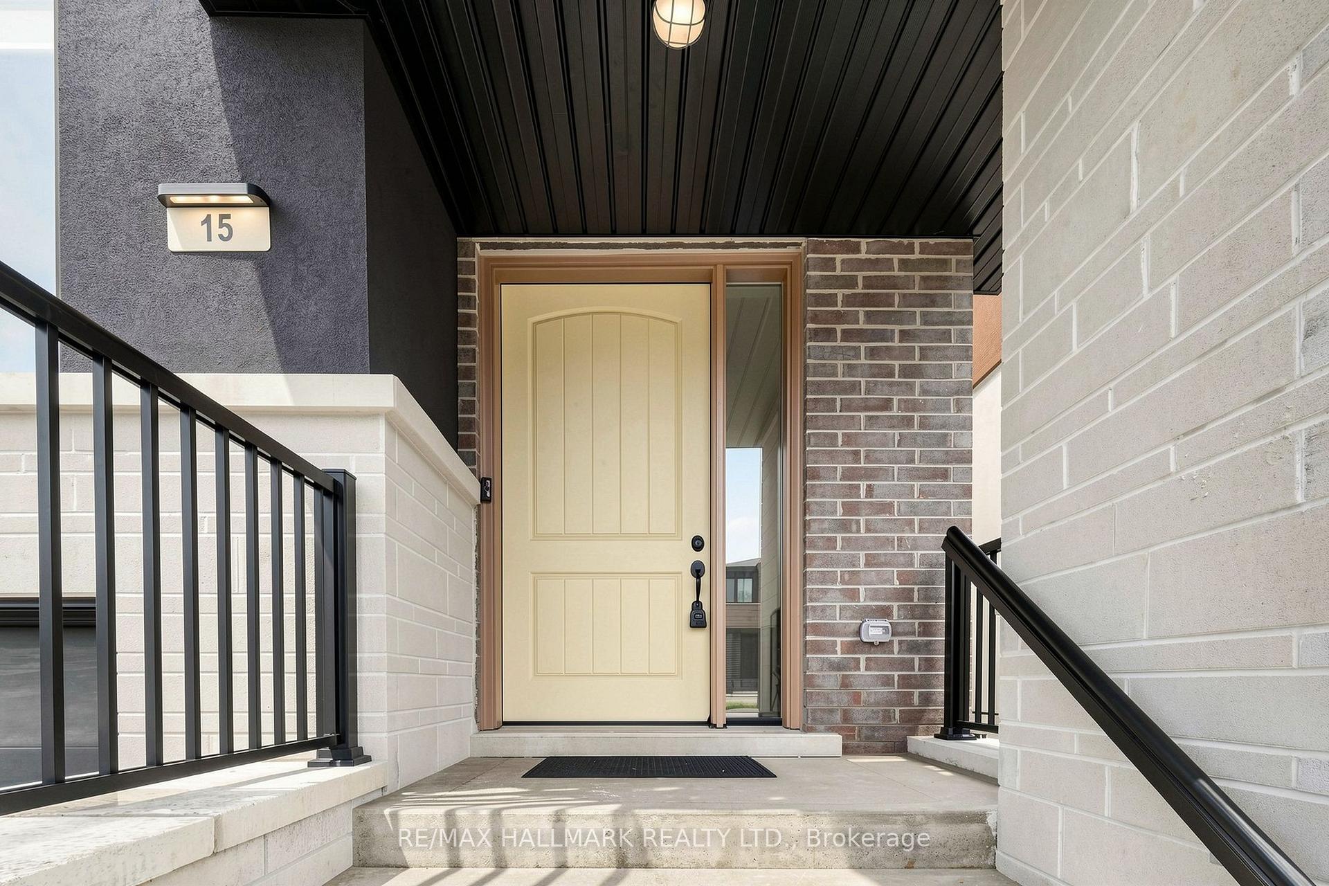 Photo 11 of 15 Direzze Court, Richmond Hill, Mill Pond — HOMEH