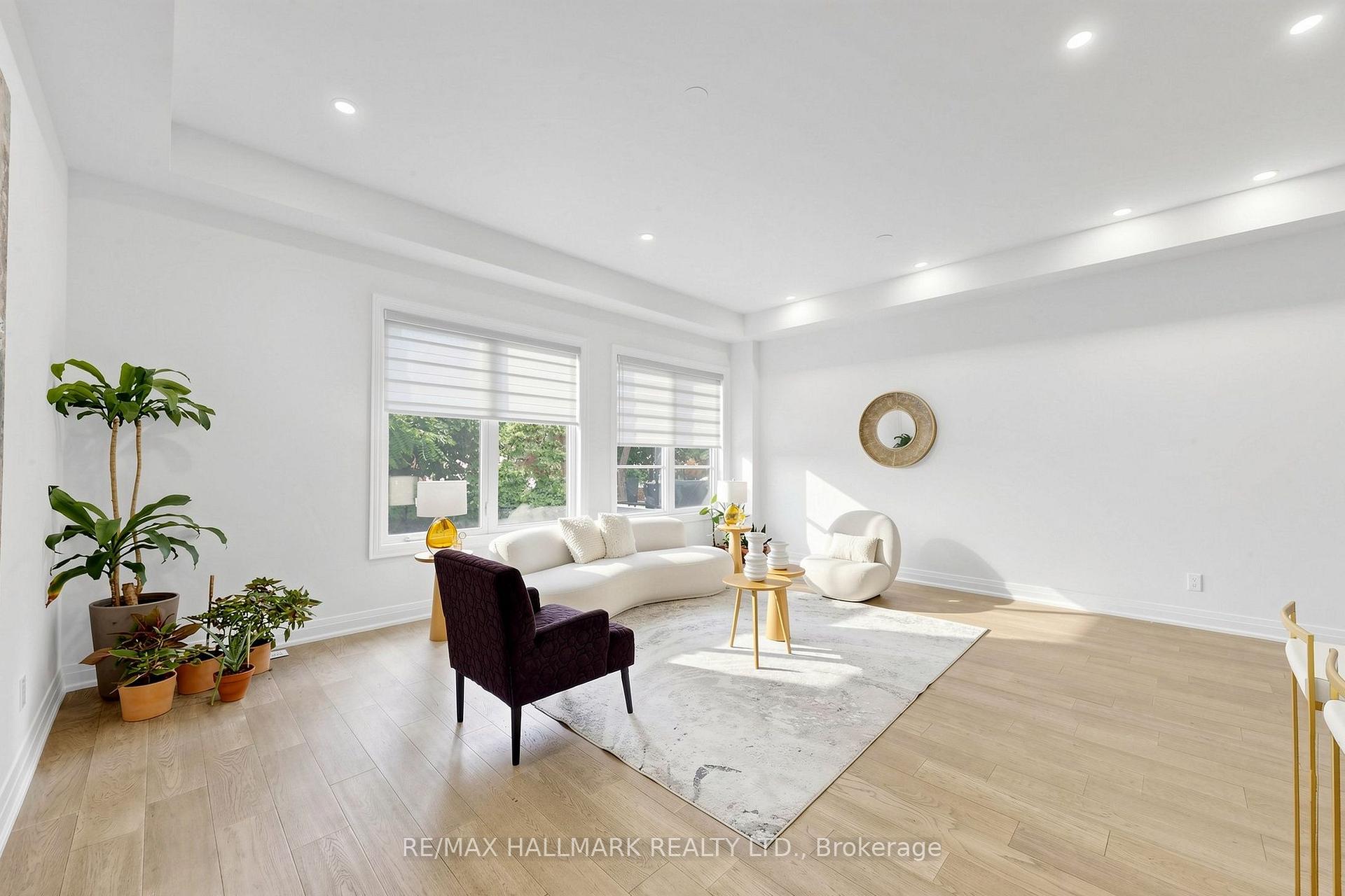 Photo 15 of 15 Direzze Court, Richmond Hill, Mill Pond — HOMEH