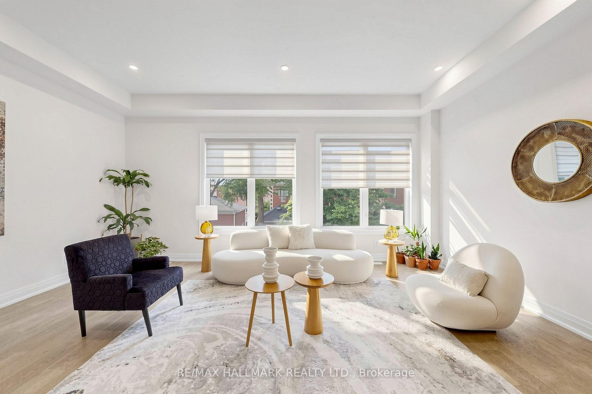Photo 17 of 15 Direzze Court, Richmond Hill, Mill Pond — HOMEH
