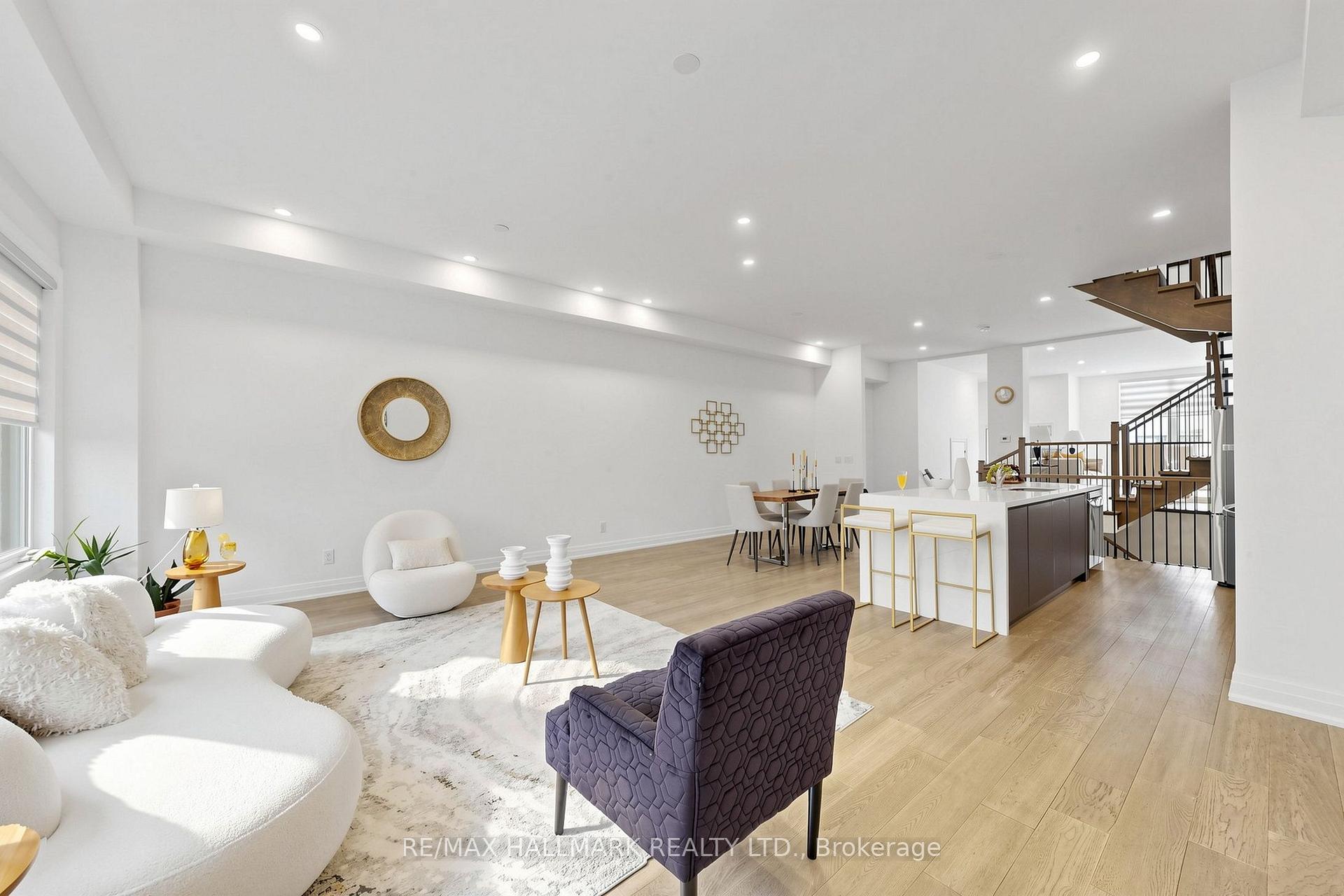 Photo 19 of 15 Direzze Court, Richmond Hill, Mill Pond — HOMEH
