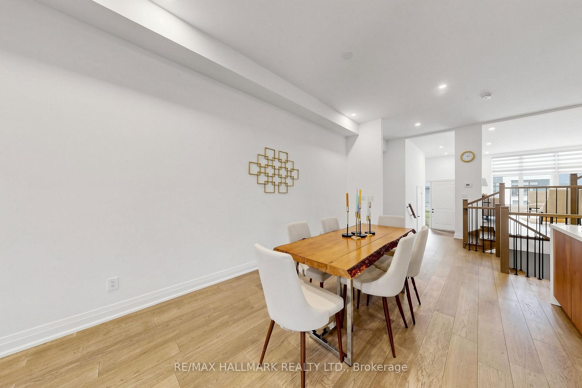 Photo 25 of 15 Direzze Court, Richmond Hill, Mill Pond — HOMEH