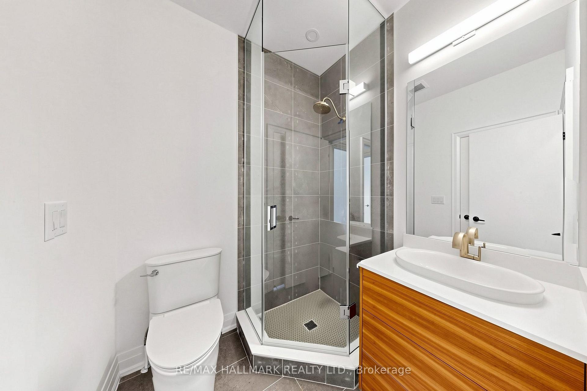 Photo 58 of 15 Direzze Court, Richmond Hill, Mill Pond — HOMEH