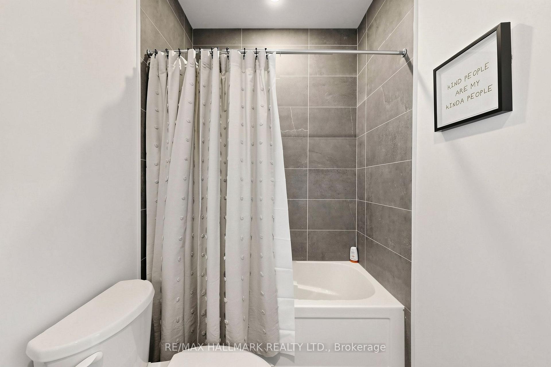 Photo 62 of 15 Direzze Court, Richmond Hill, Mill Pond — HOMEH
