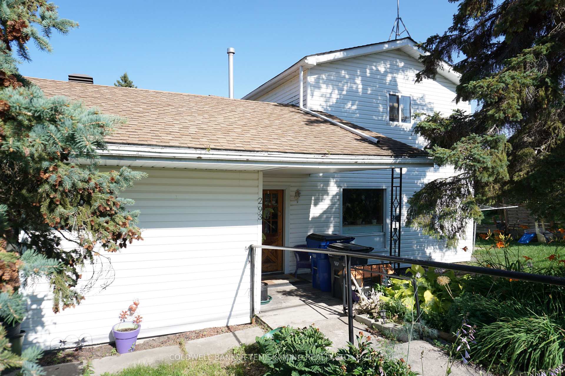 Front of 293 Meridian Avenue