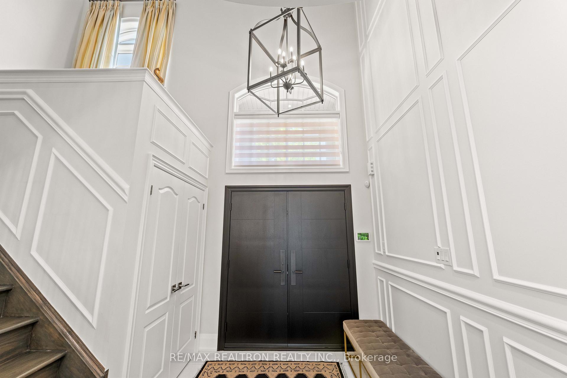 Photo 3 of 7 Randolph Drive, Vaughan, Patterson — HOMEH