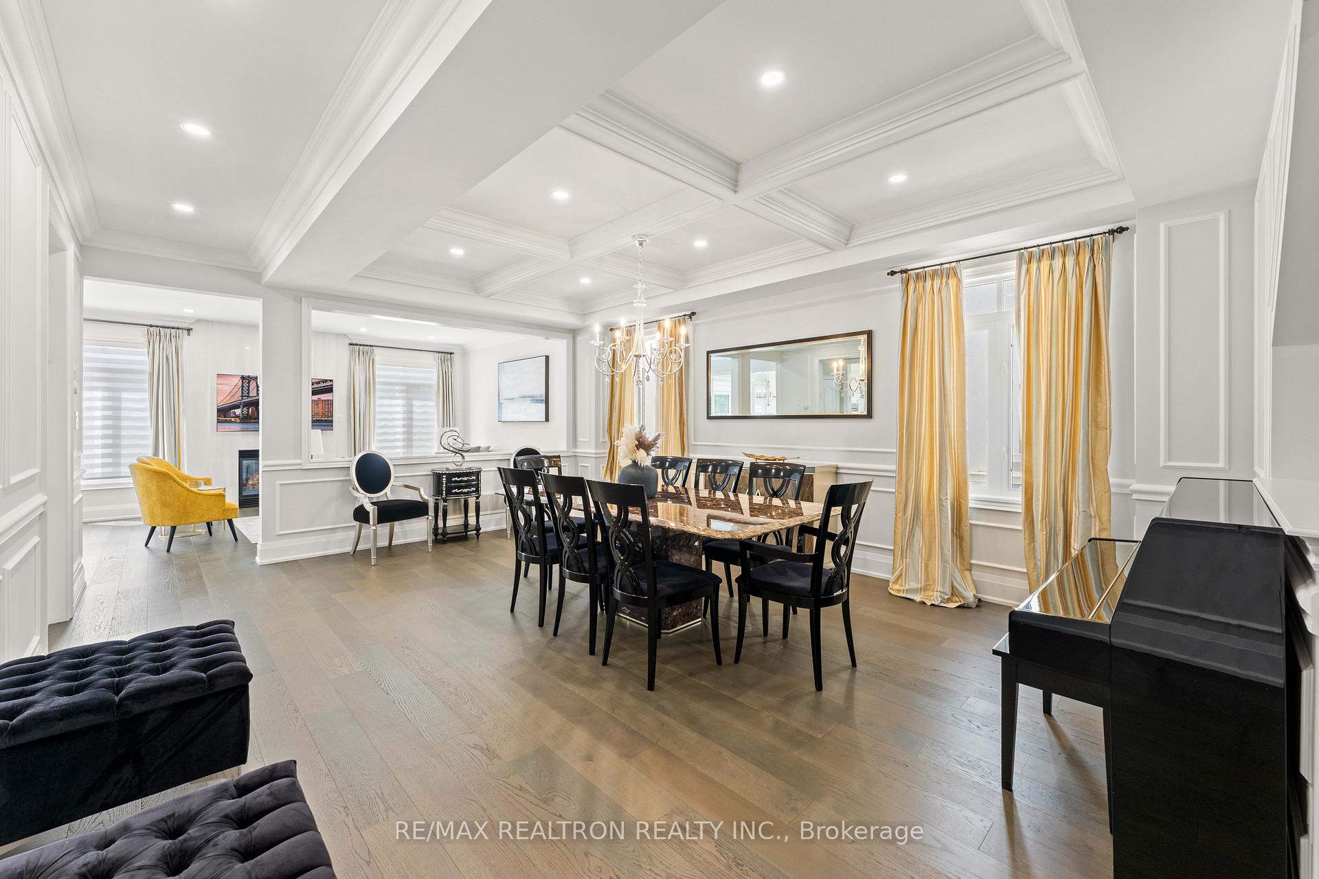 Photo 5 of 7 Randolph Drive, Vaughan, Patterson — HOMEH