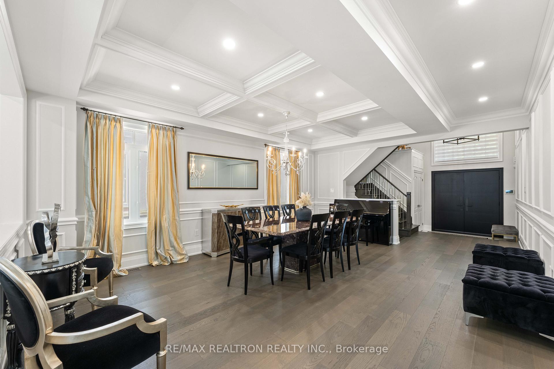 Photo 6 of 7 Randolph Drive, Vaughan, Patterson — HOMEH