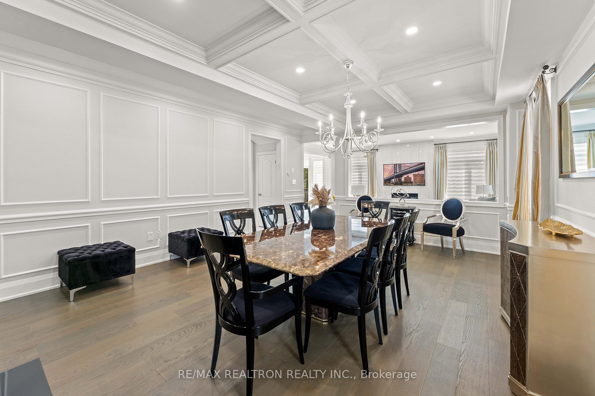 Photo 8 of 7 Randolph Drive, Vaughan, Patterson — HOMEH