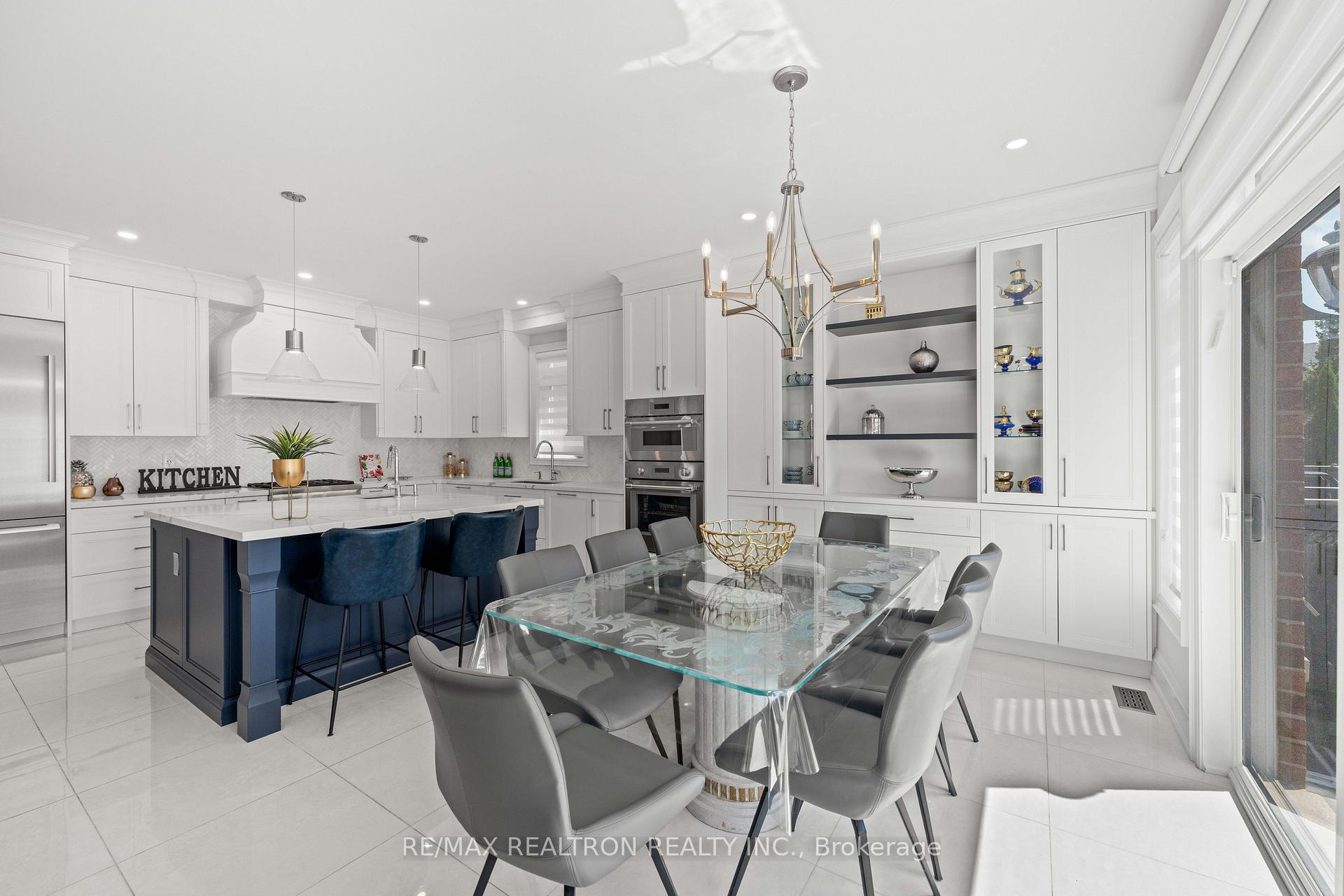 Photo 19 of 7 Randolph Drive, Vaughan, Patterson — HOMEH