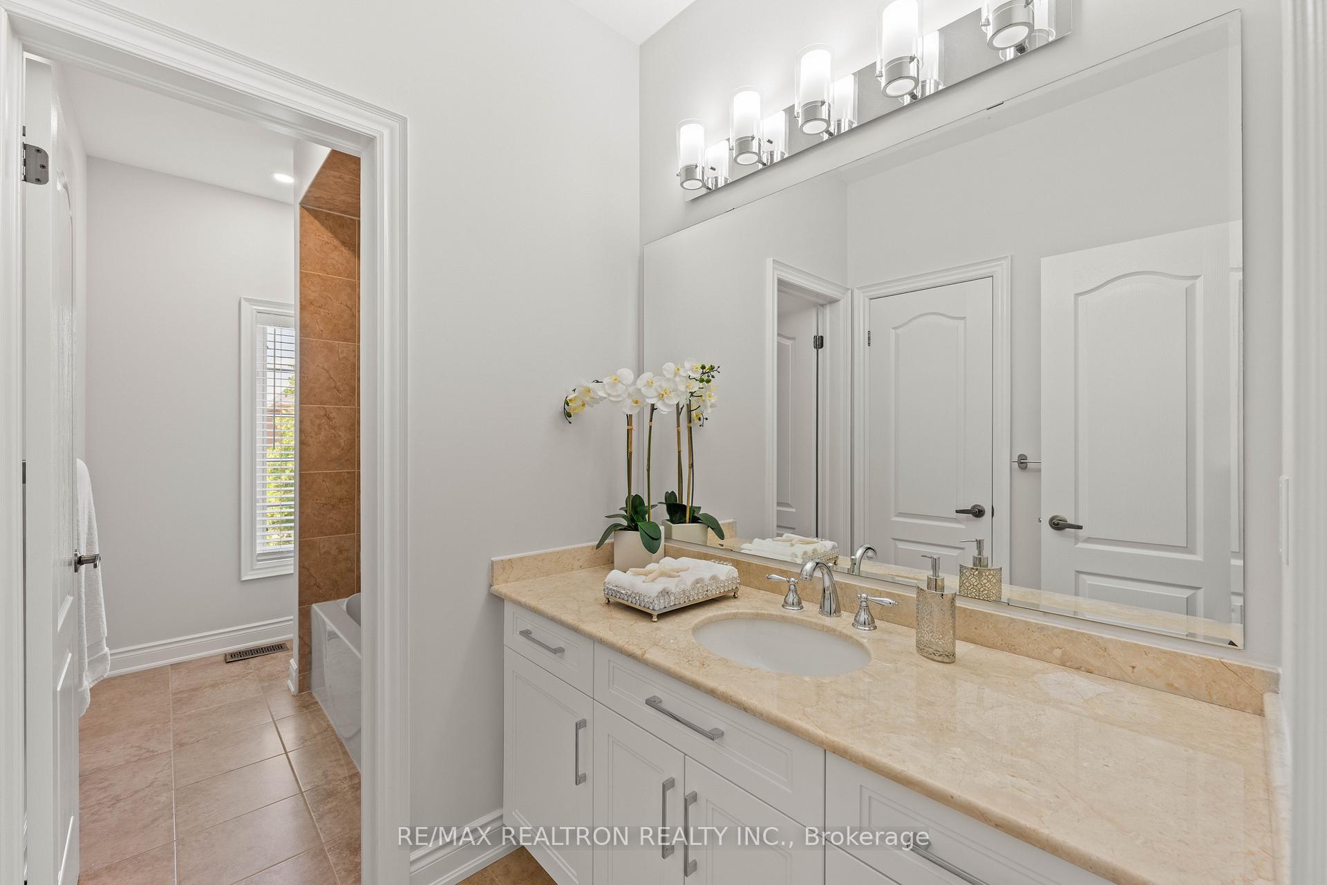 Photo 38 of 7 Randolph Drive, Vaughan, Patterson — HOMEH