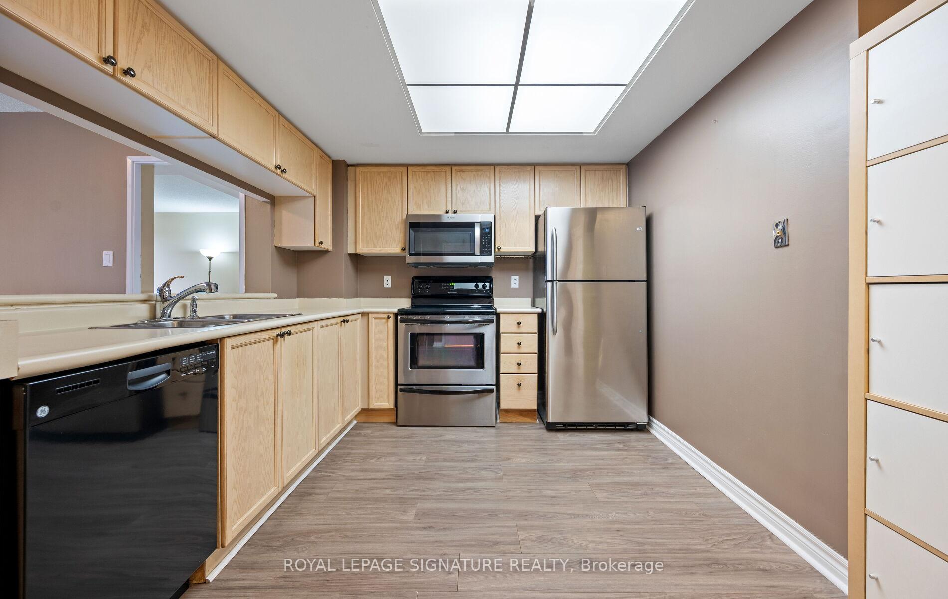 Photo 11 of Unit 102, 101 Subway Crescent, Etobicoke, Islington-City Centre West — HOMEH