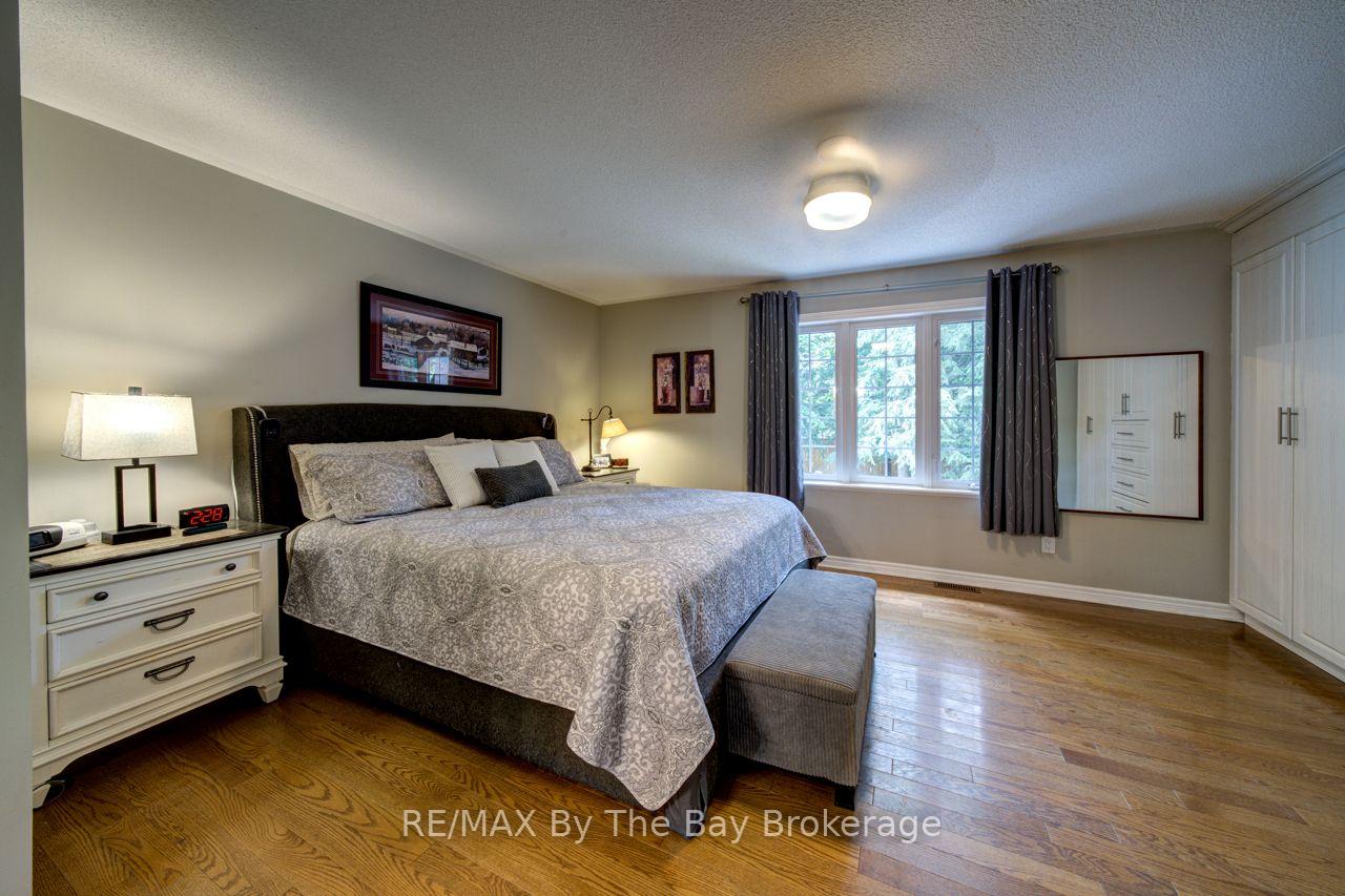 Photo 28 of 22 Downer Crescent, Wasaga Beach — HOMEH