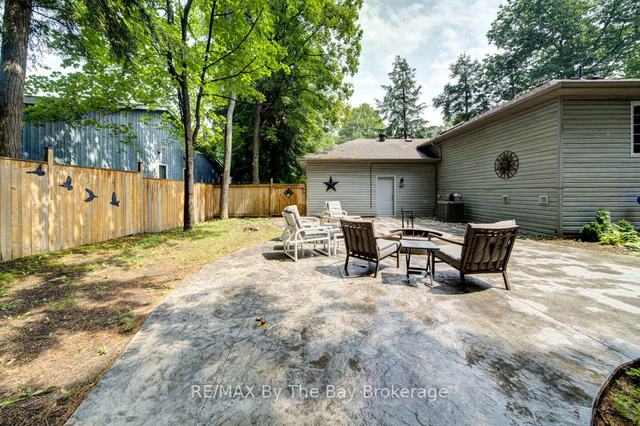 Photo 49 of 22 Downer Crescent, Wasaga Beach — HOMEH