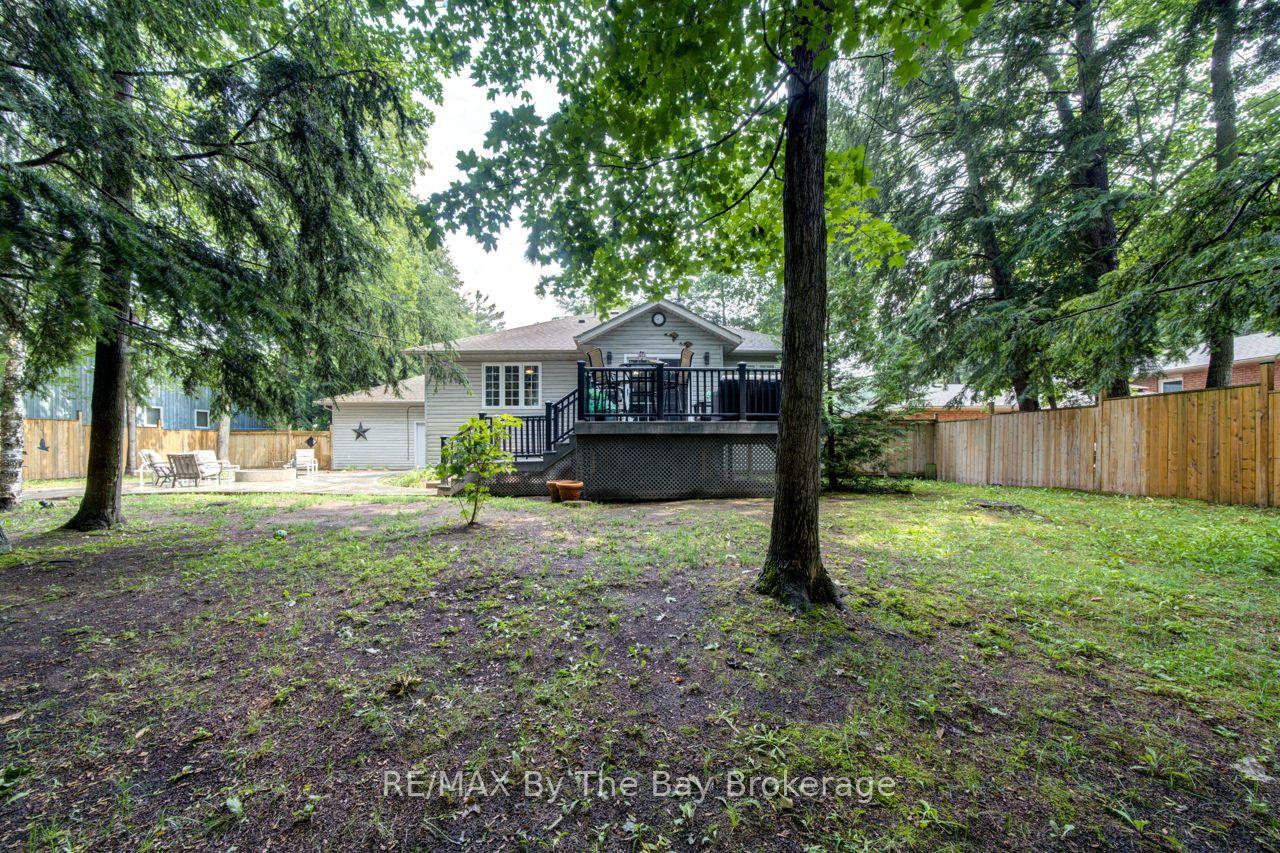 Photo 56 of 22 Downer Crescent, Wasaga Beach — HOMEH