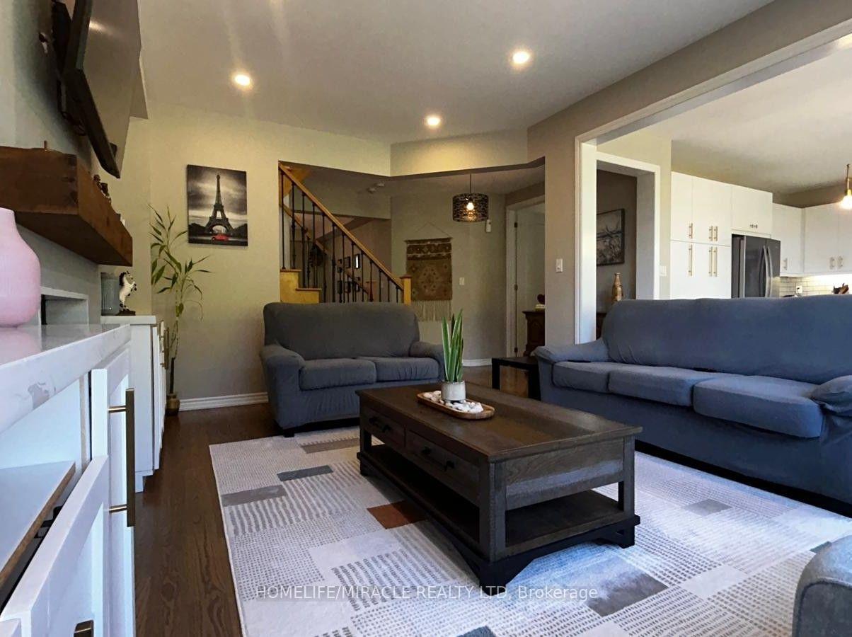 Photo 18 of 185 Thornbush Boulevard, Brampton, Northwest Brampton — HOMEH