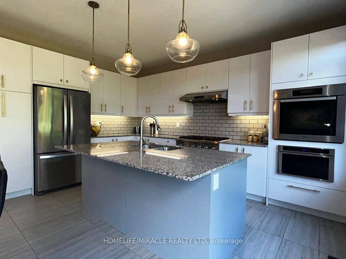 Photo 21 of 185 Thornbush Boulevard, Brampton, Northwest Brampton — HOMEH
