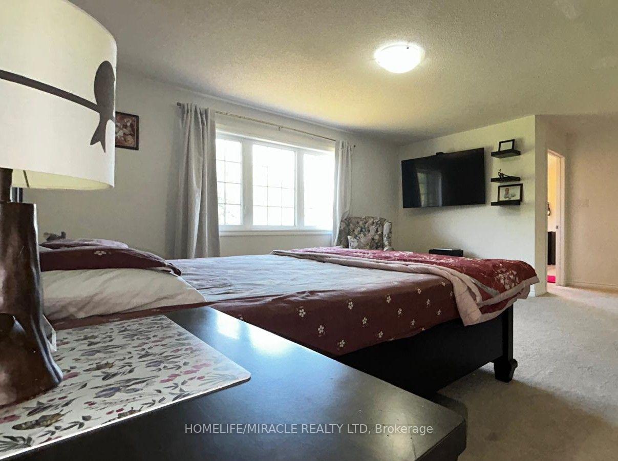 Photo 31 of 185 Thornbush Boulevard, Brampton, Northwest Brampton — HOMEH