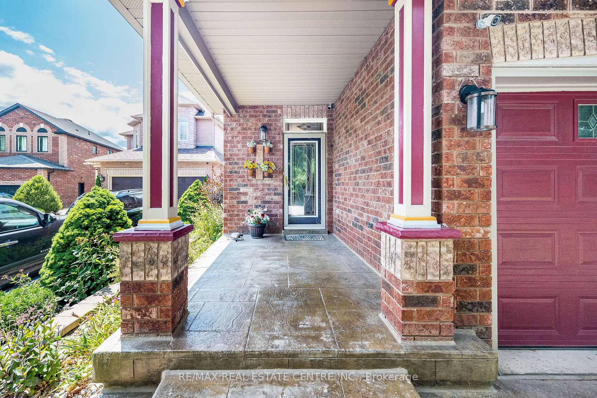 Photo 3 of 26 Ballyduff Place, Brampton, Snelgrove — HOMEH