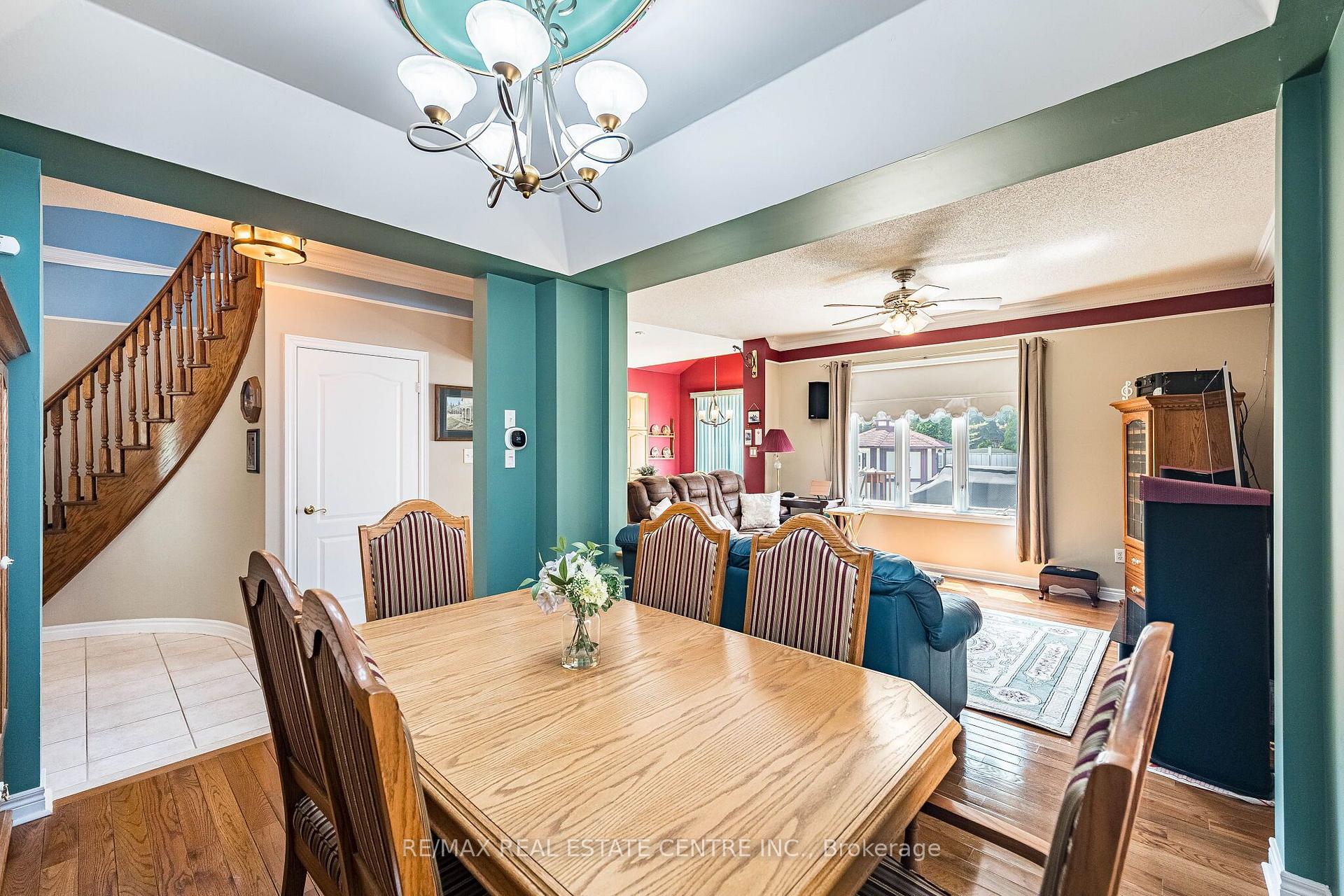 Photo 9 of 26 Ballyduff Place, Brampton, Snelgrove — HOMEH