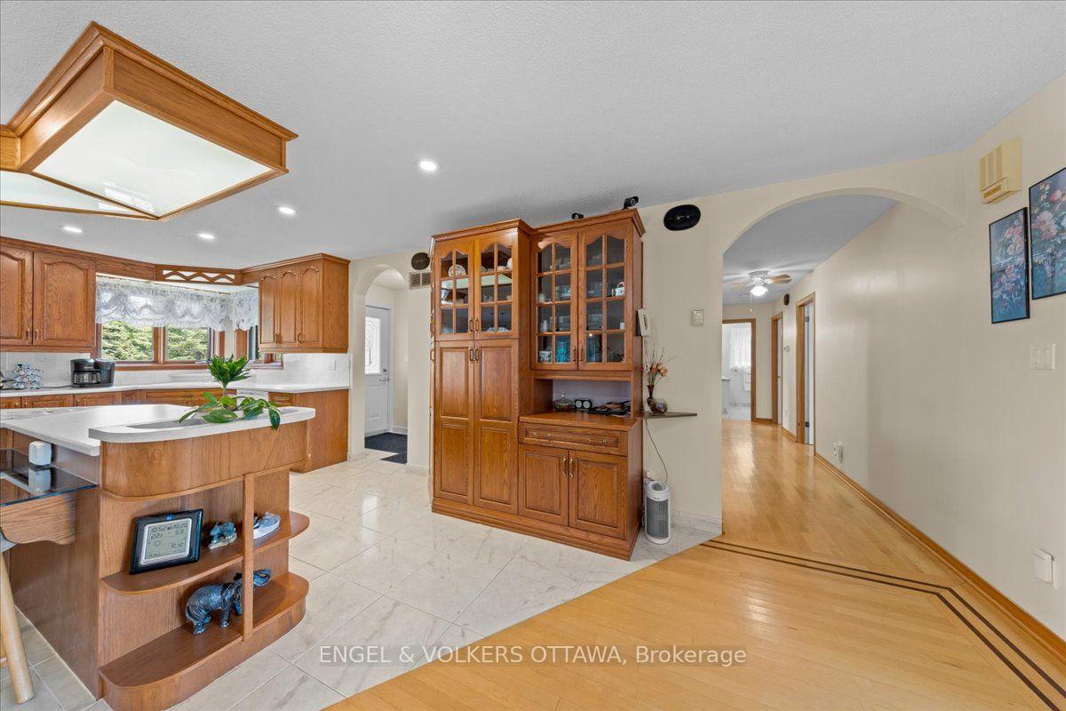Photo 14 of 3805 Big Rideau Lake Road, Rideau Lakes, Rideau Lakes (South Burgess) Twp — HOMEH